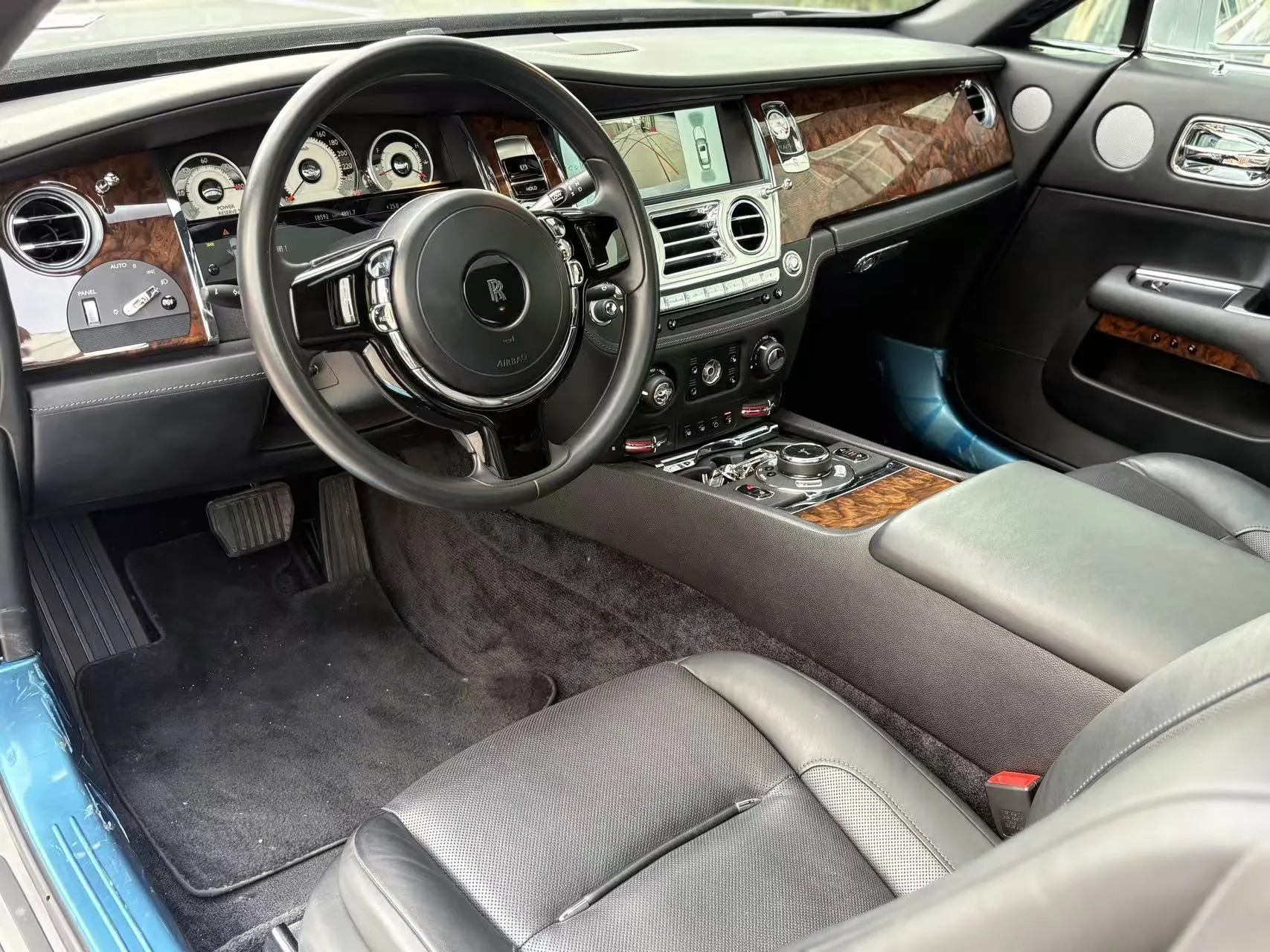 Rolls-Royce Wraith, 2015 7