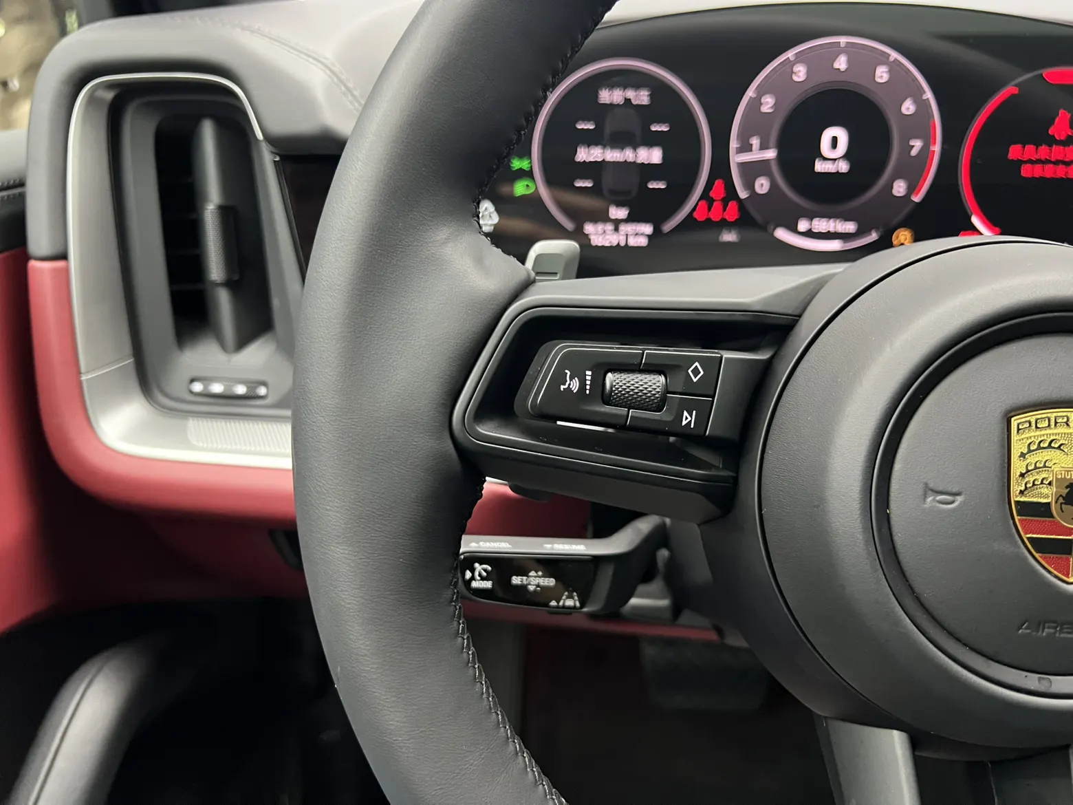 Porsche Cayenne, 2024 13