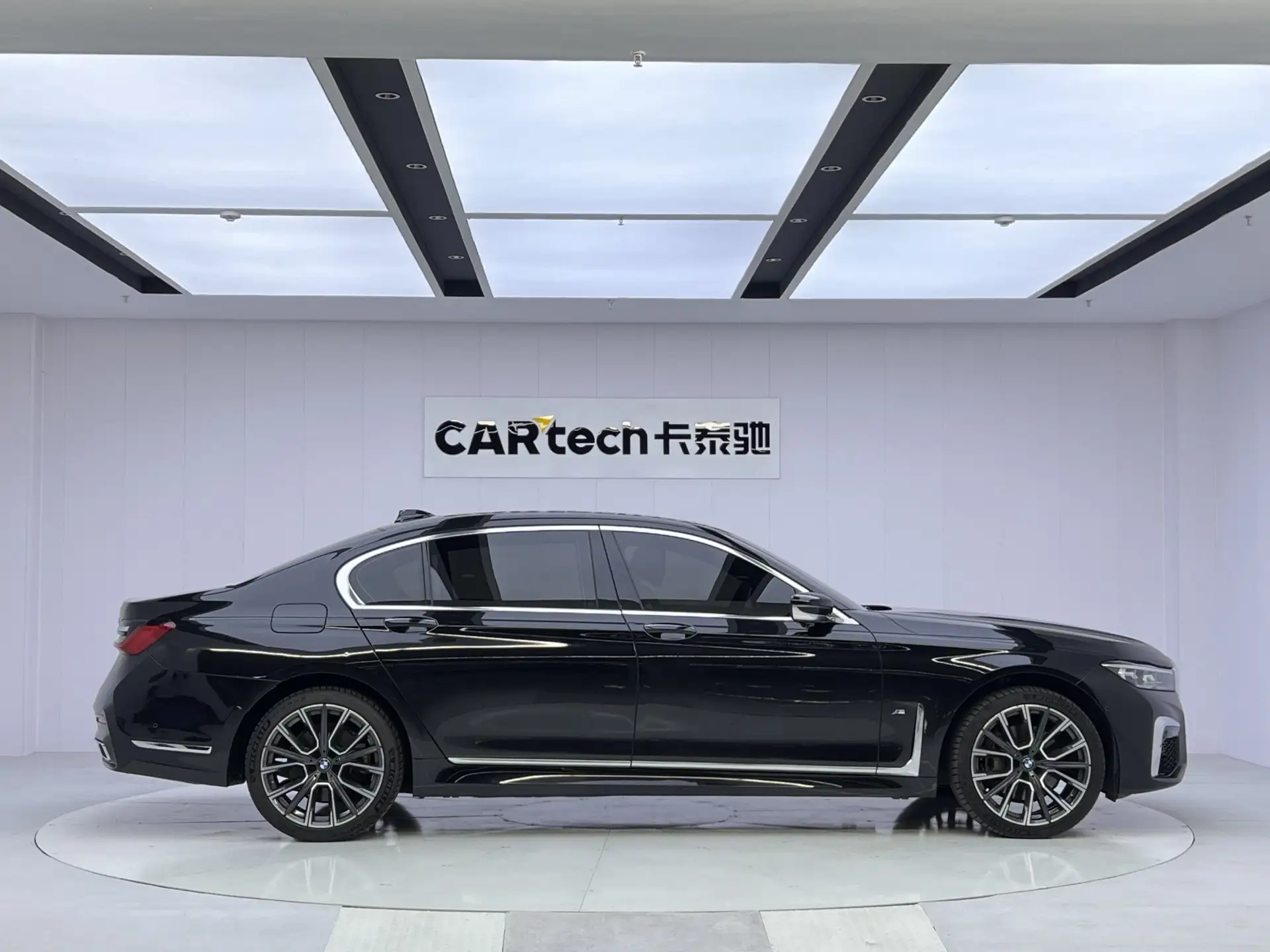 BMW 740Li, 2021 4