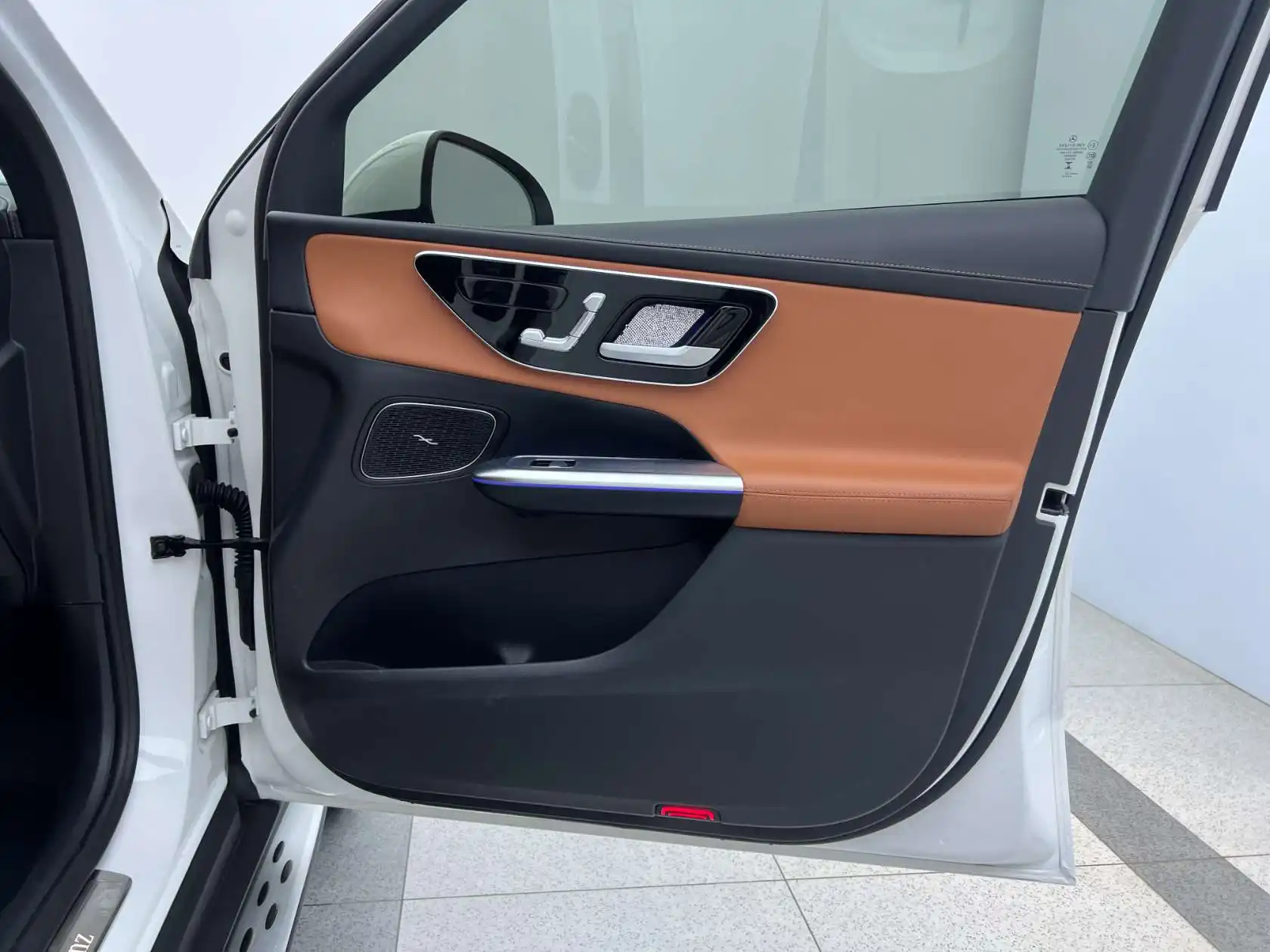 Mercedes-Benz GLC 300 L, 2023 21