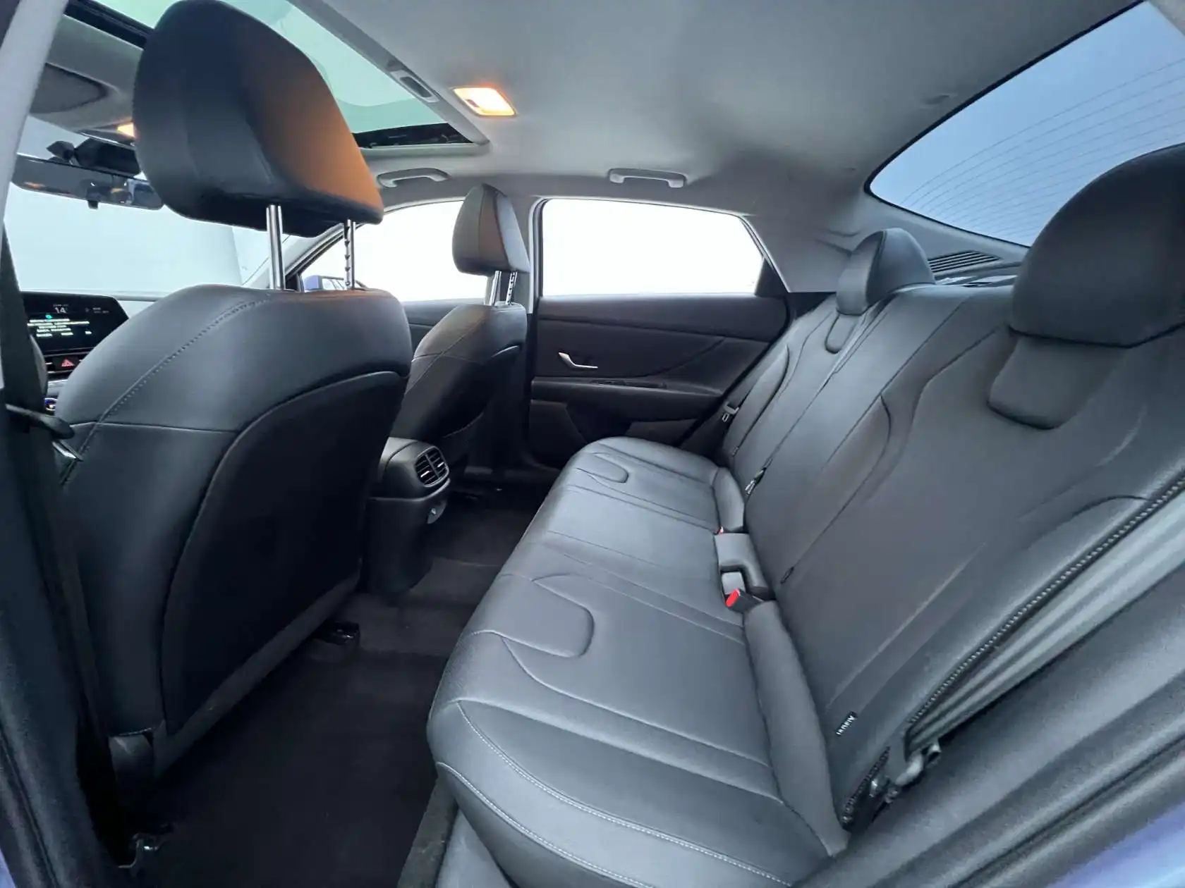 Hyundai Elantra, 2024 10