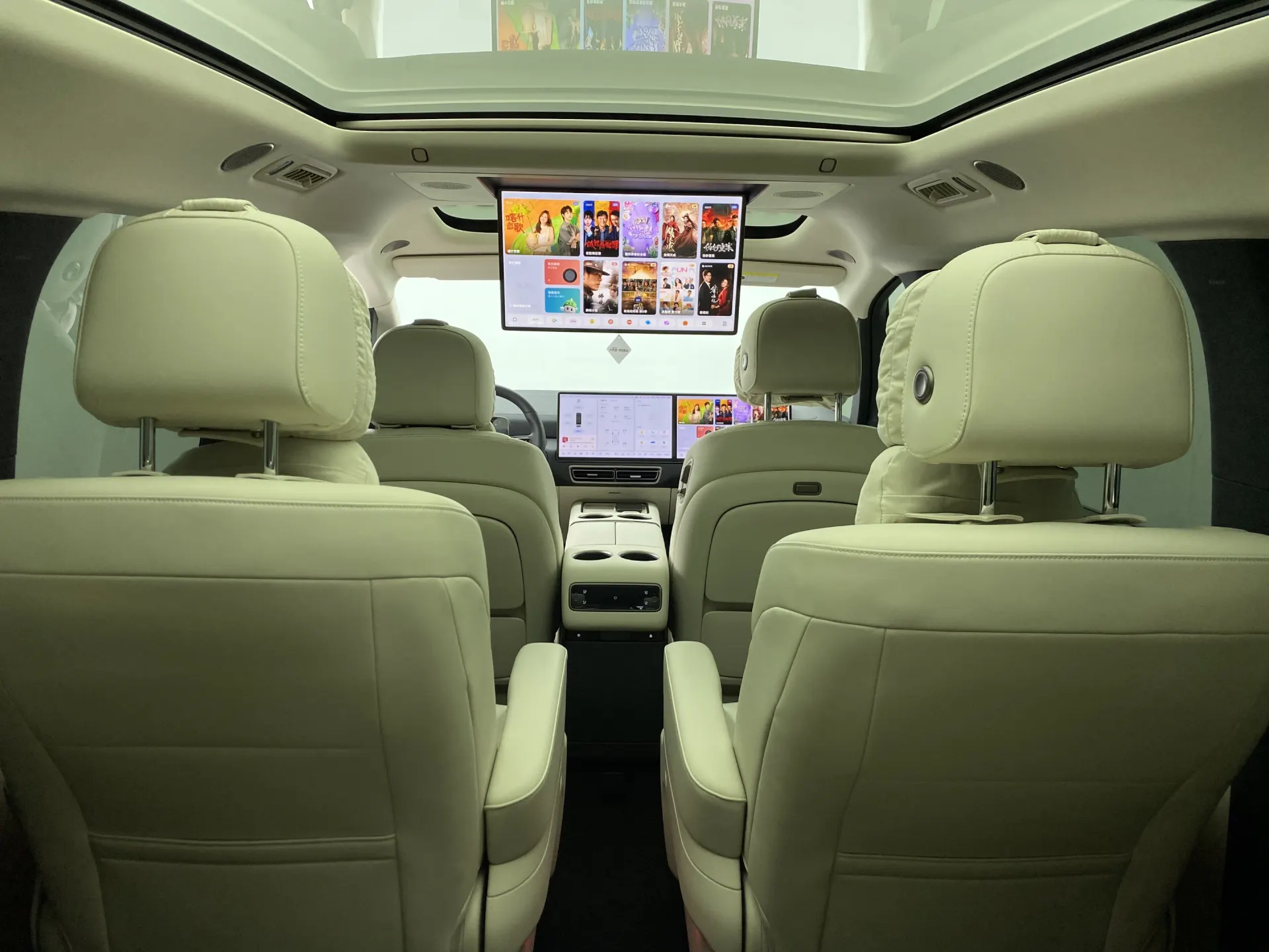 Li Auto MEGA, 2025 40