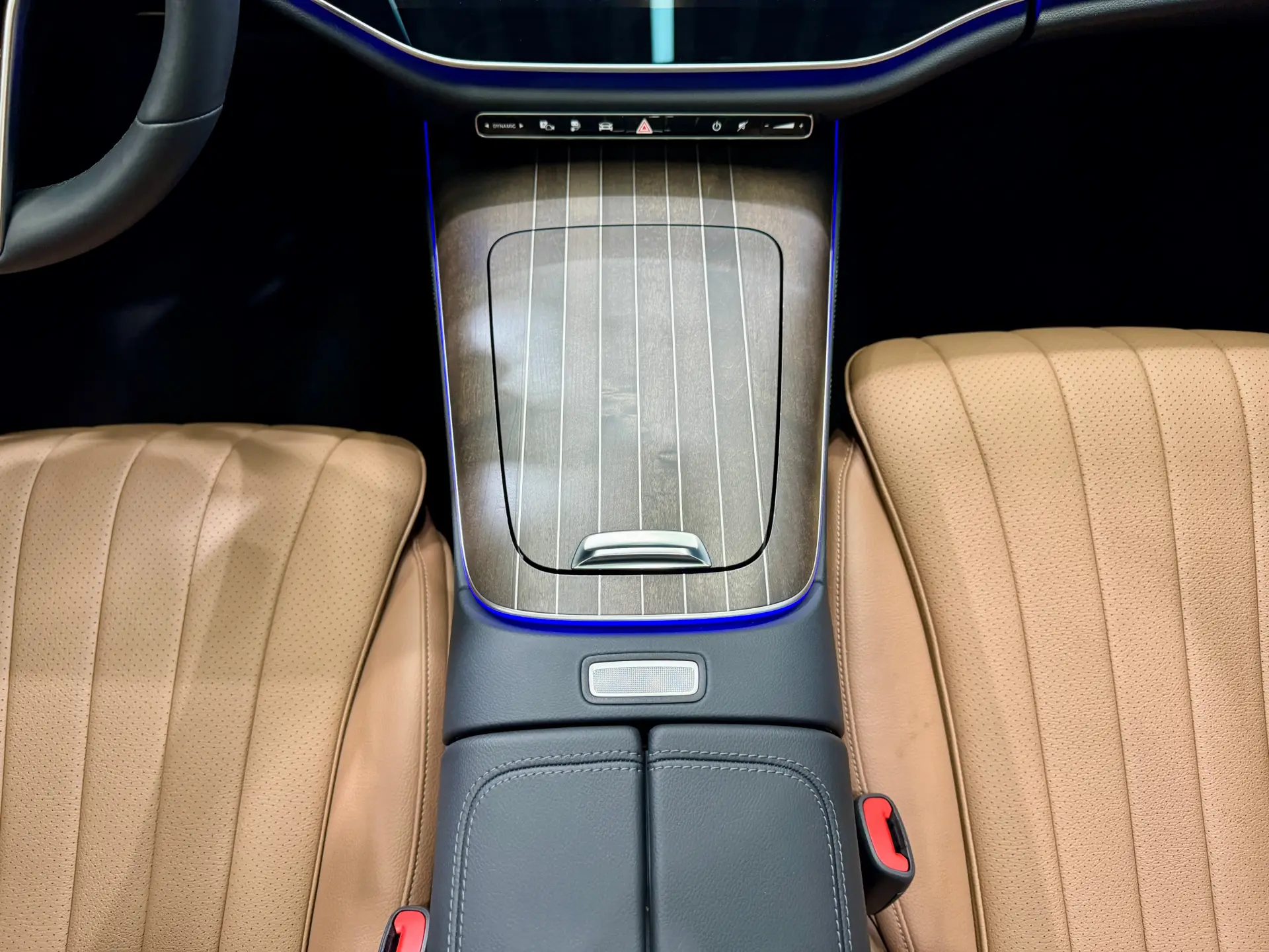 Mercedes-Benz E 350 e, 2024 15