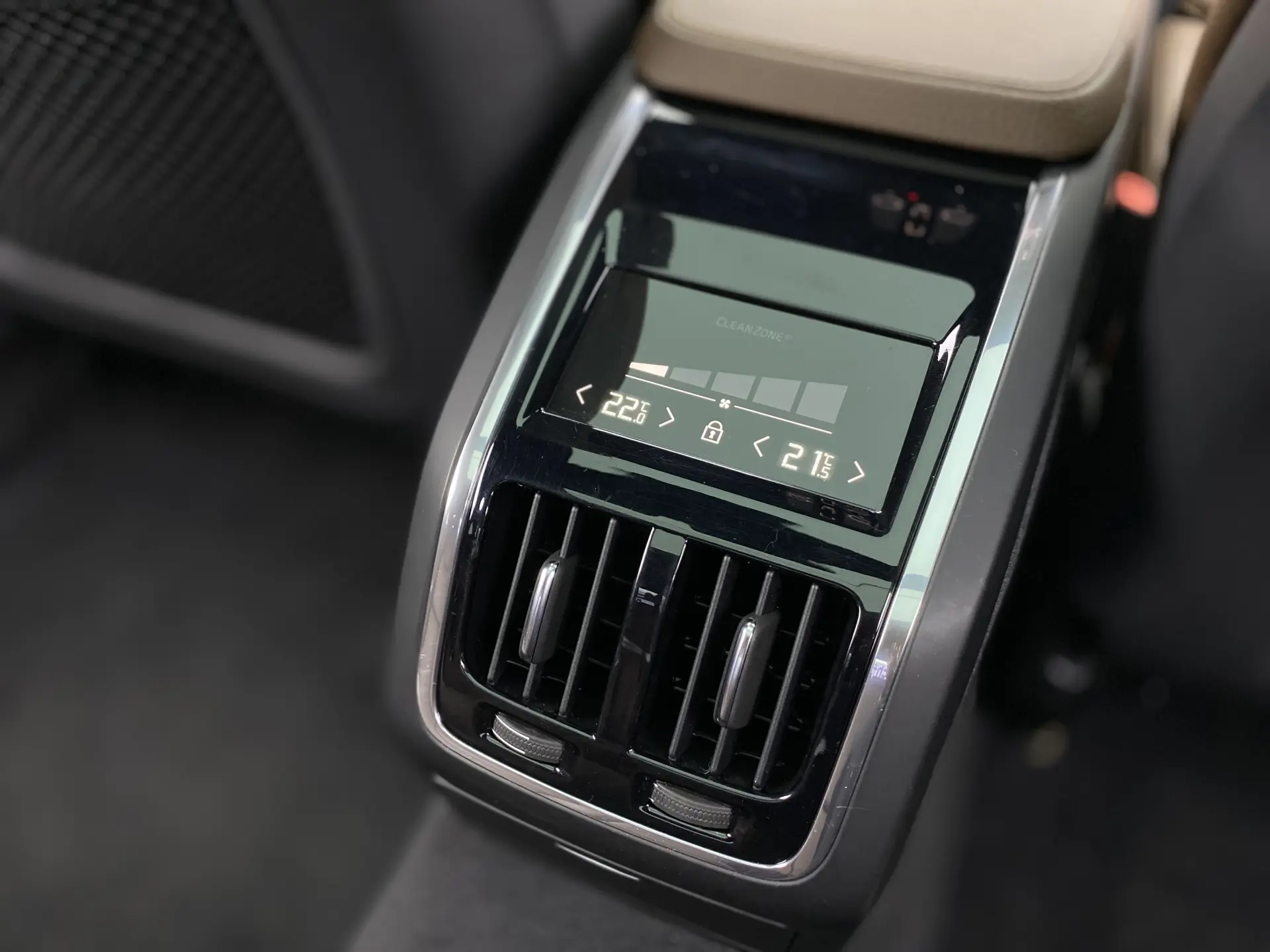 Volvo S90, 2022 23