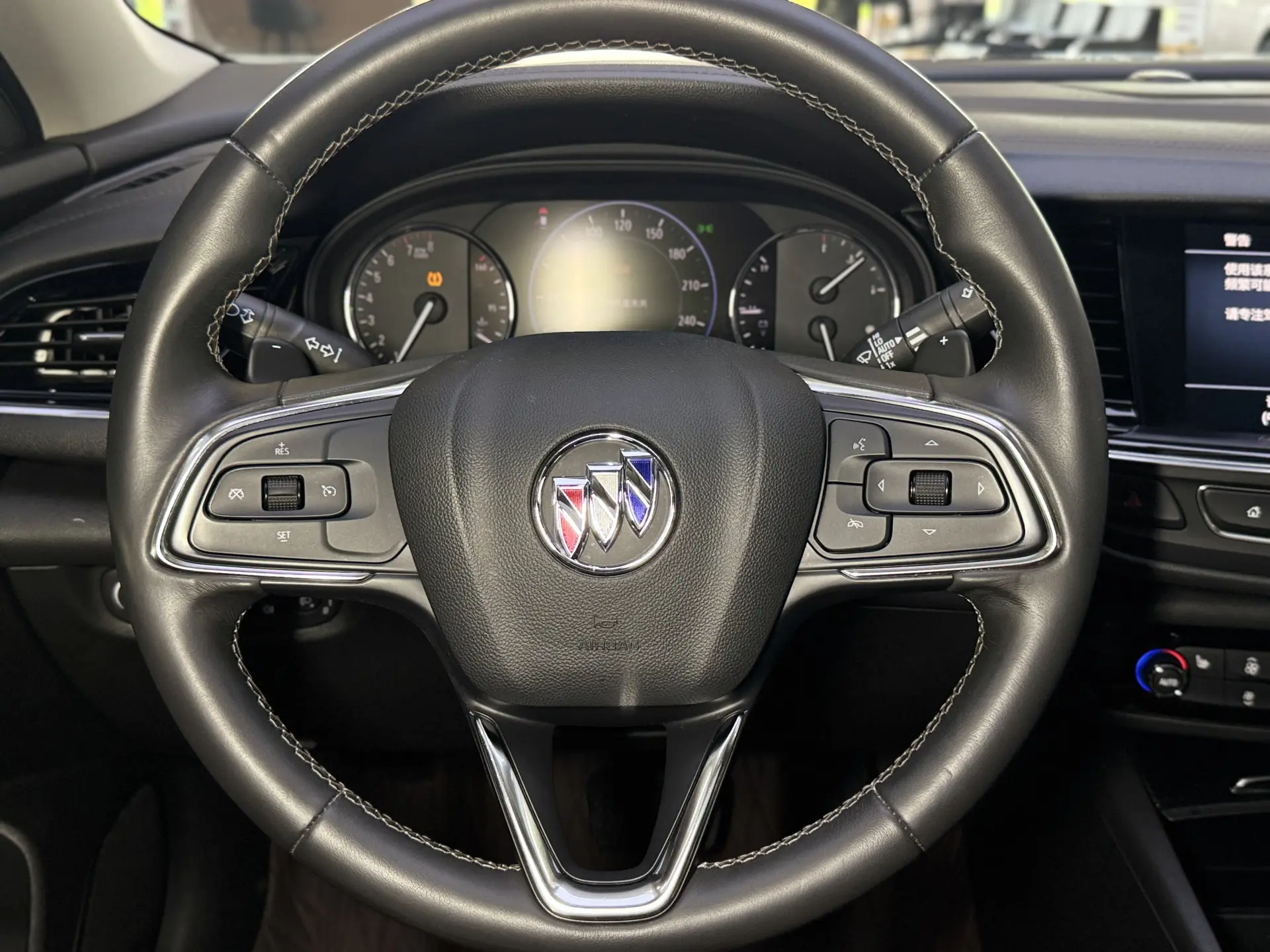 Buick Regal, 2022 14