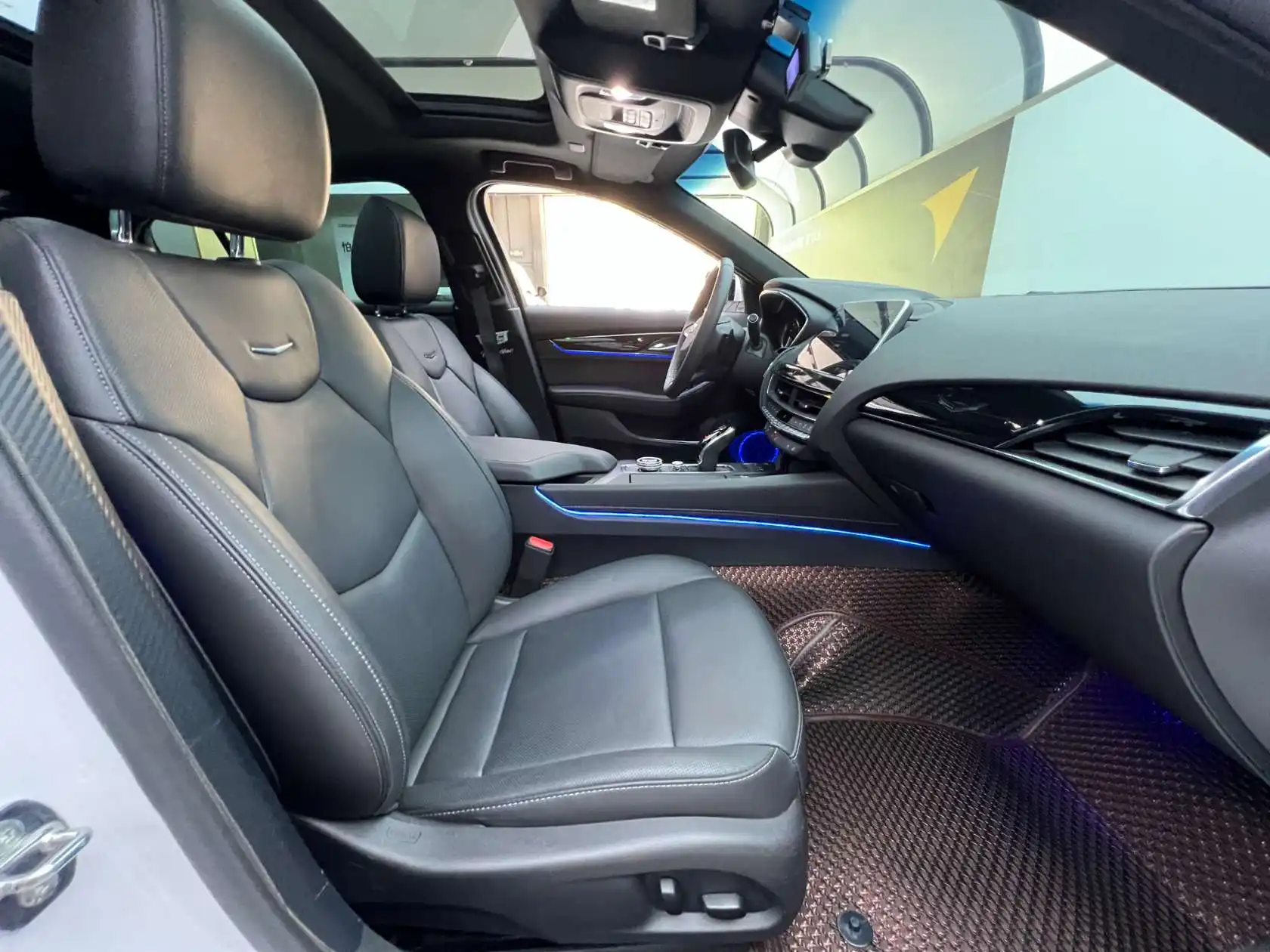 Cadillac CT5, 2023 19