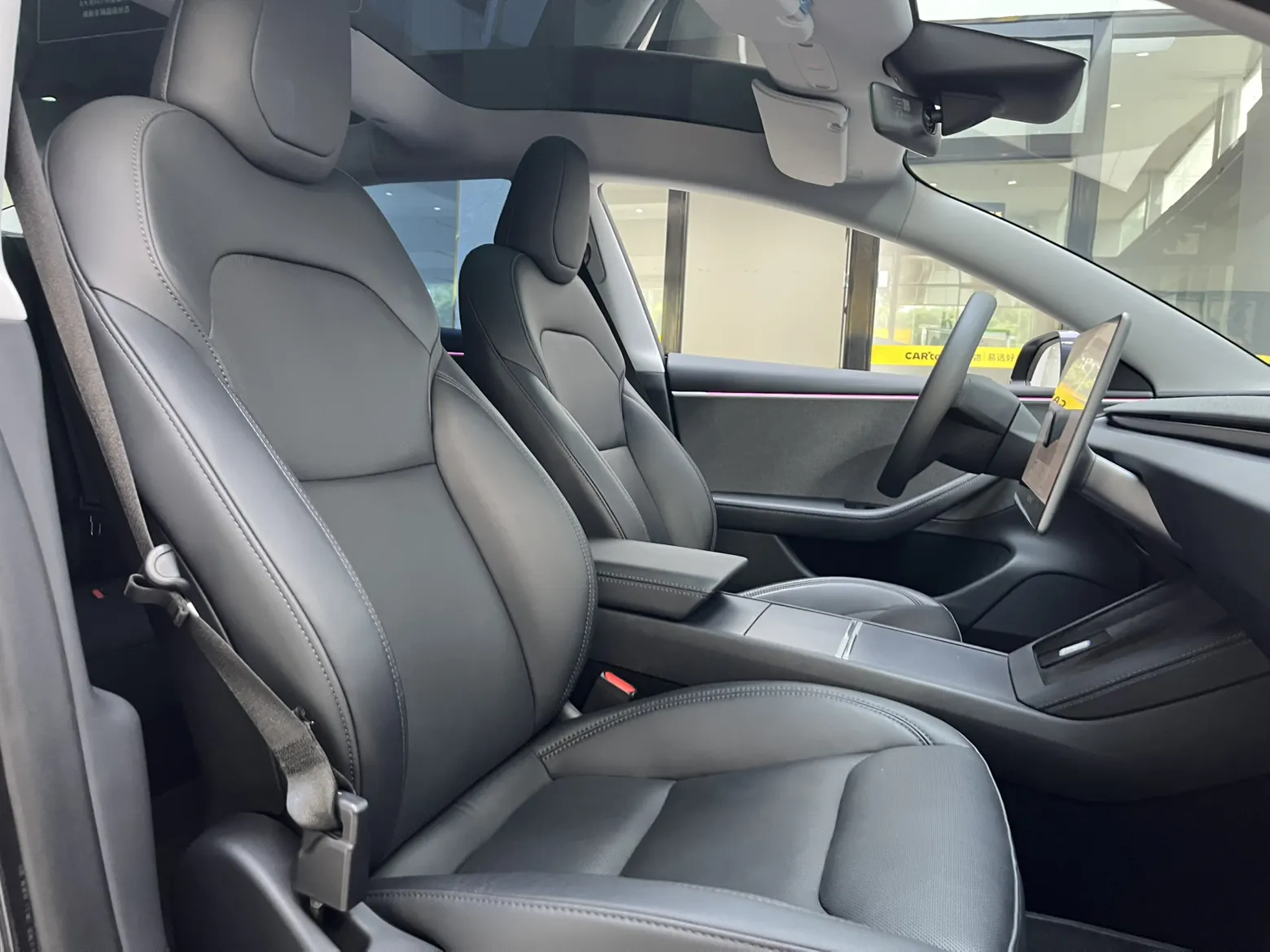 Tesla Model 3, 2024 14