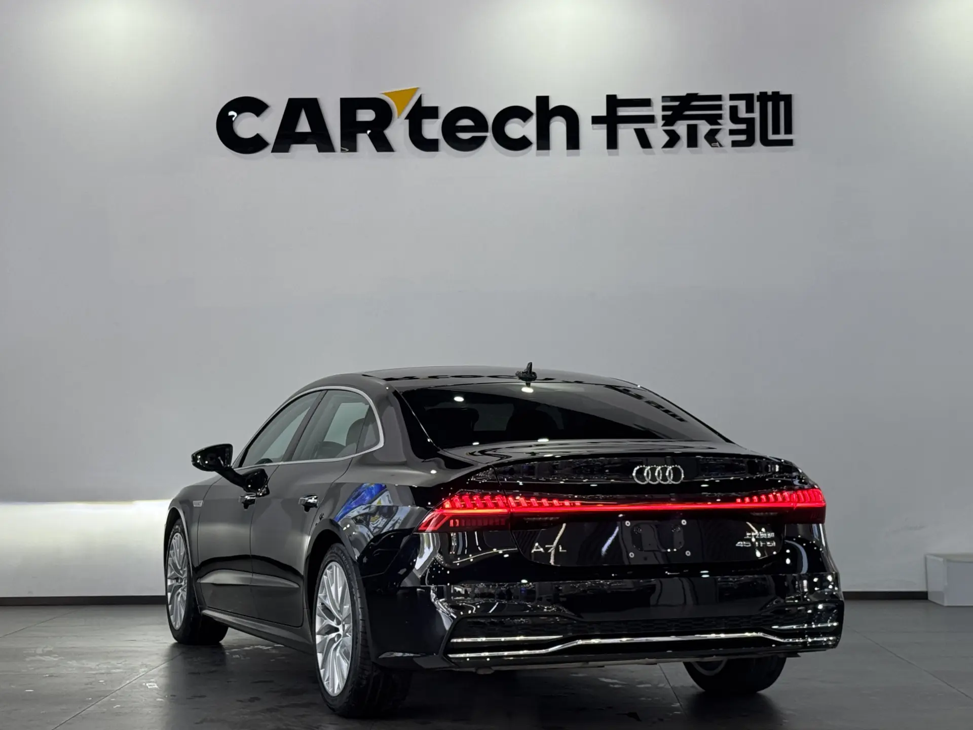 Audi A7L 45 TFSI, 2024 25