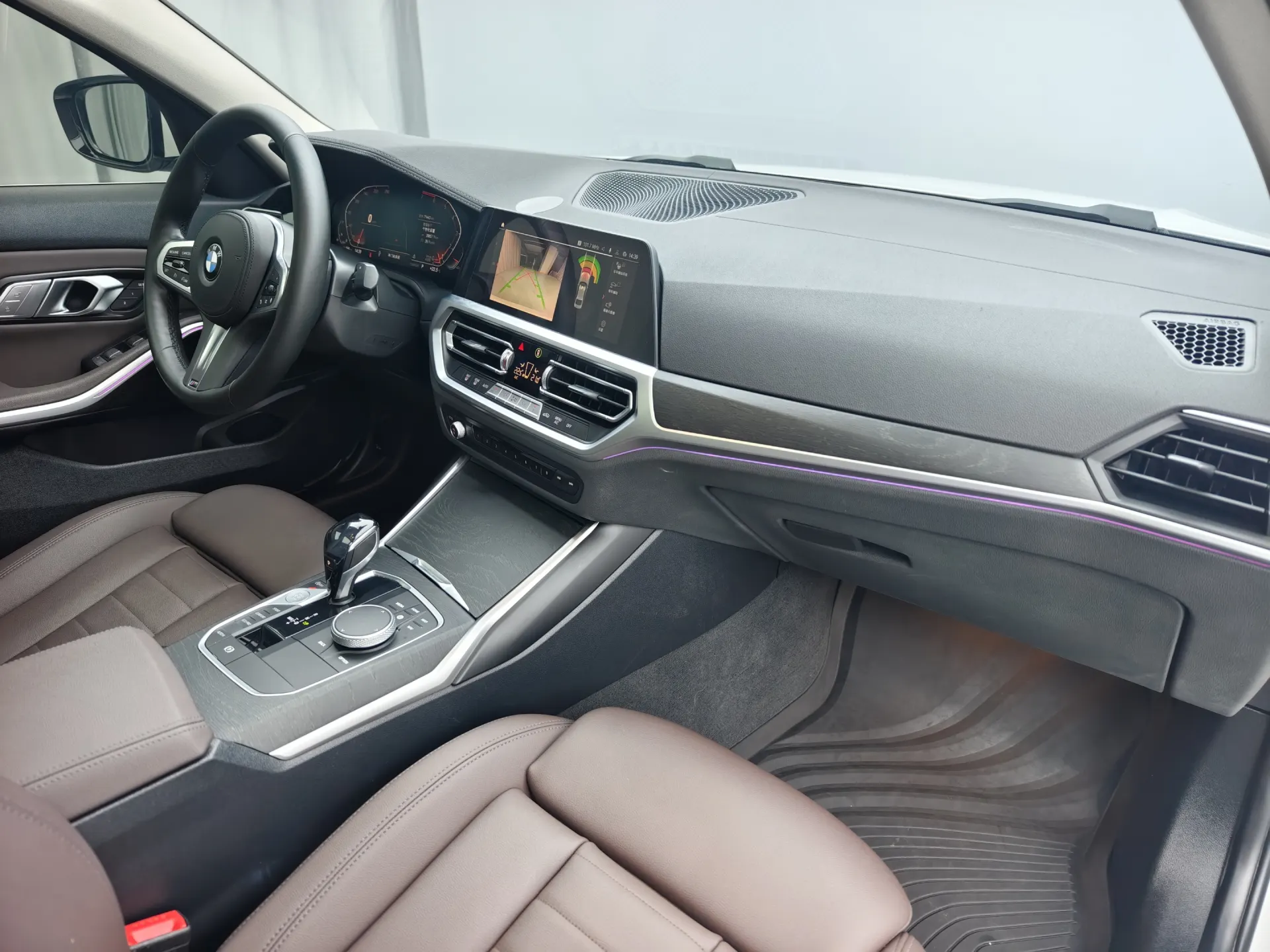 BMW 325i, 2020 12