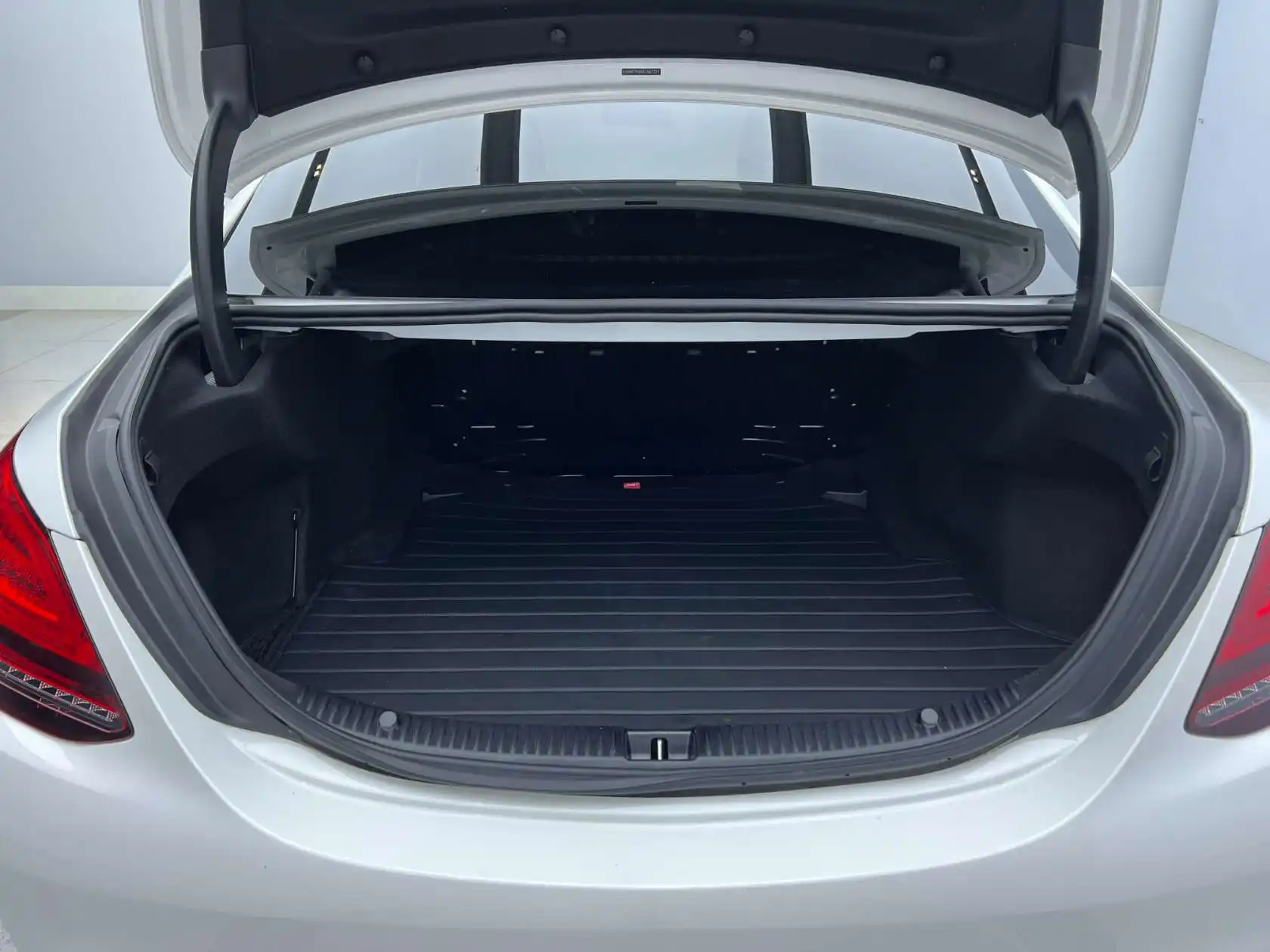 Mercedes-Benz C 260, 2019 26