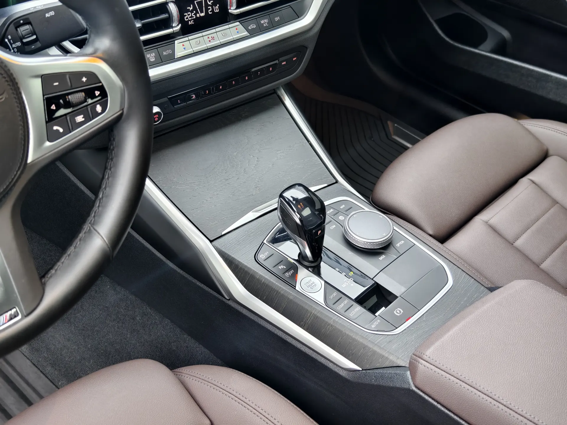 BMW 325i, 2020 14