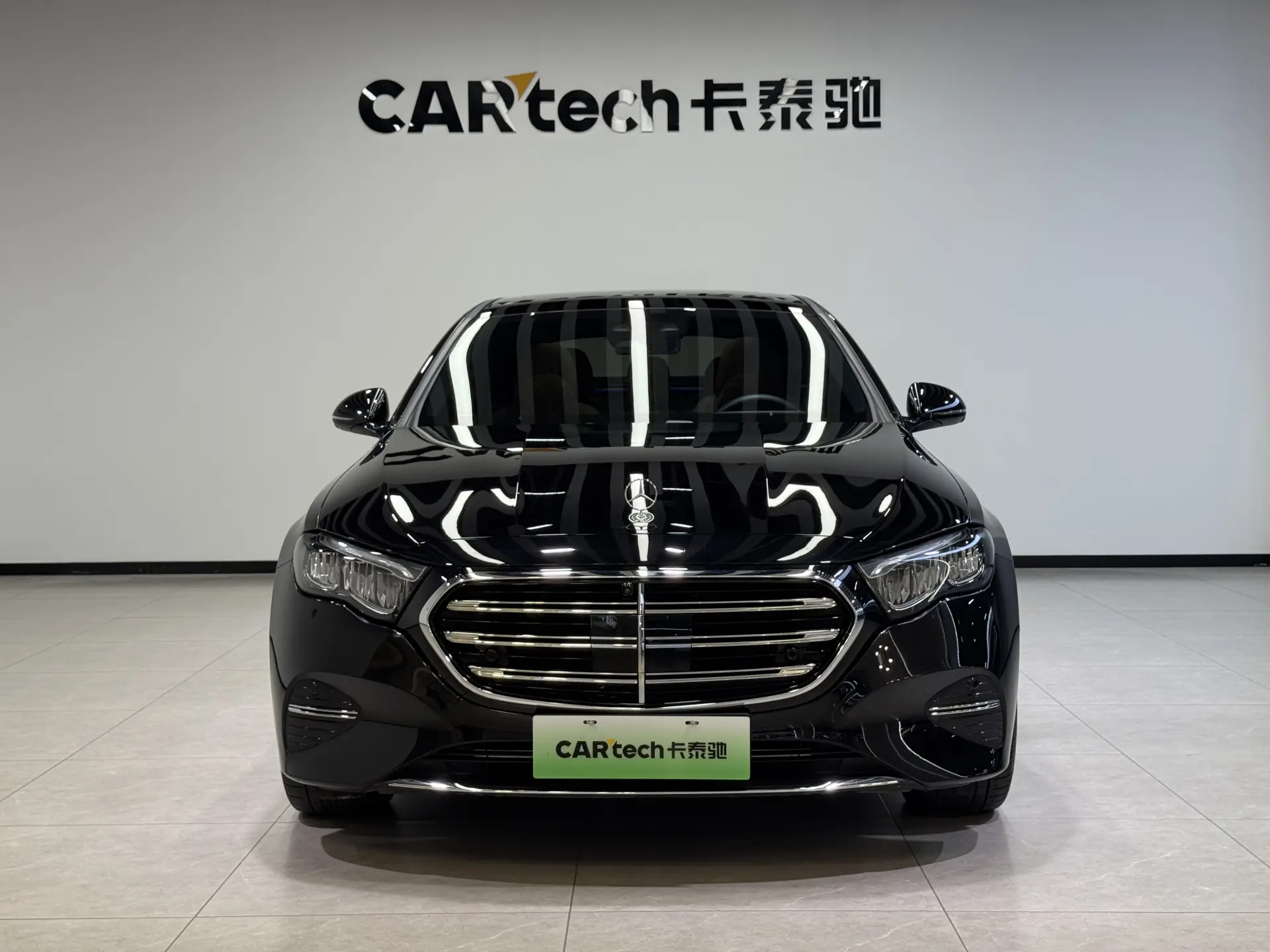Mercedes-Benz E 350 e, 2024 24