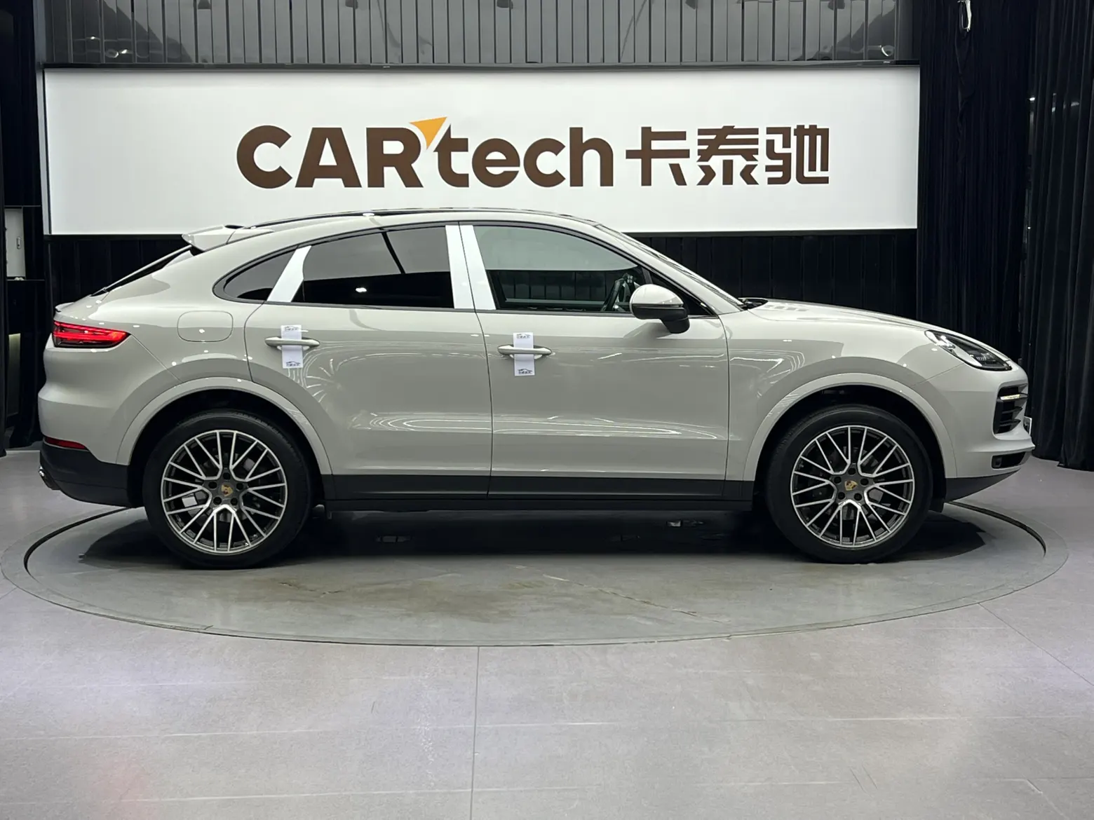 Porsche Cayenne, 2022 4