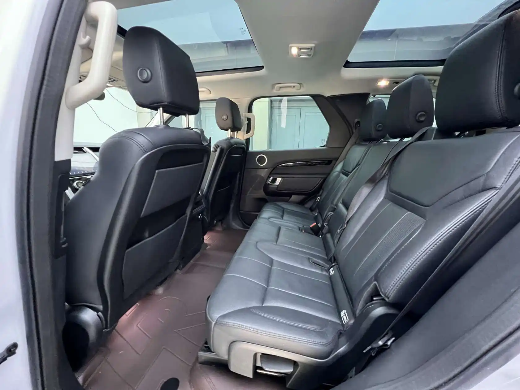 Land Rover Discovery, 2019 13