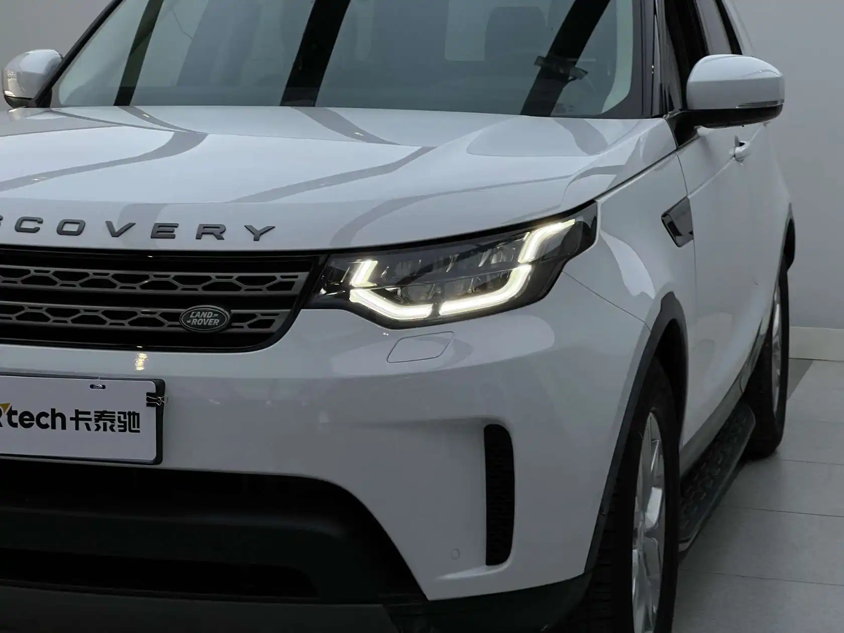 Land Rover Discovery, 2019 6