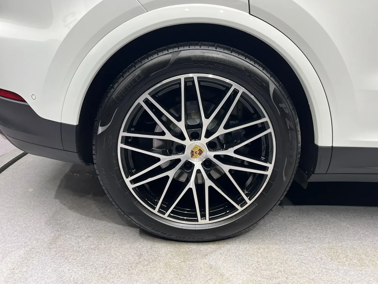 Porsche Cayenne, 2024 9
