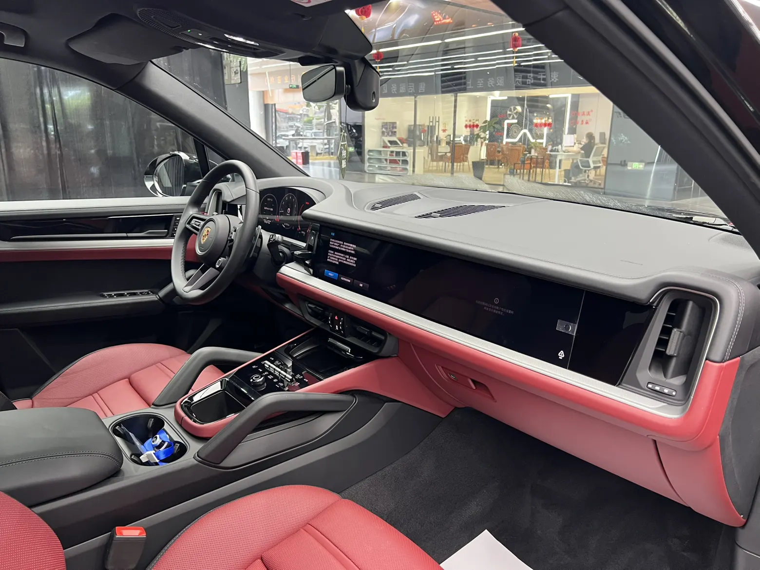 Porsche Cayenne, 2025 17