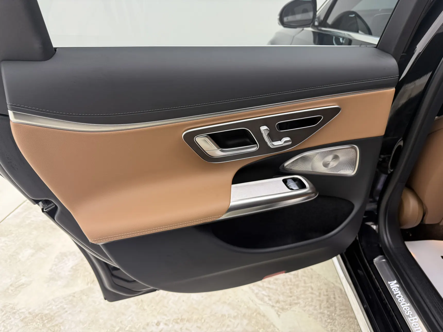 Mercedes-Benz E 300 L, 2024 20