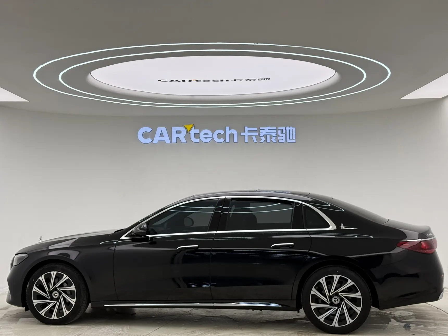 Mercedes-Benz E 300 L, 2024 8