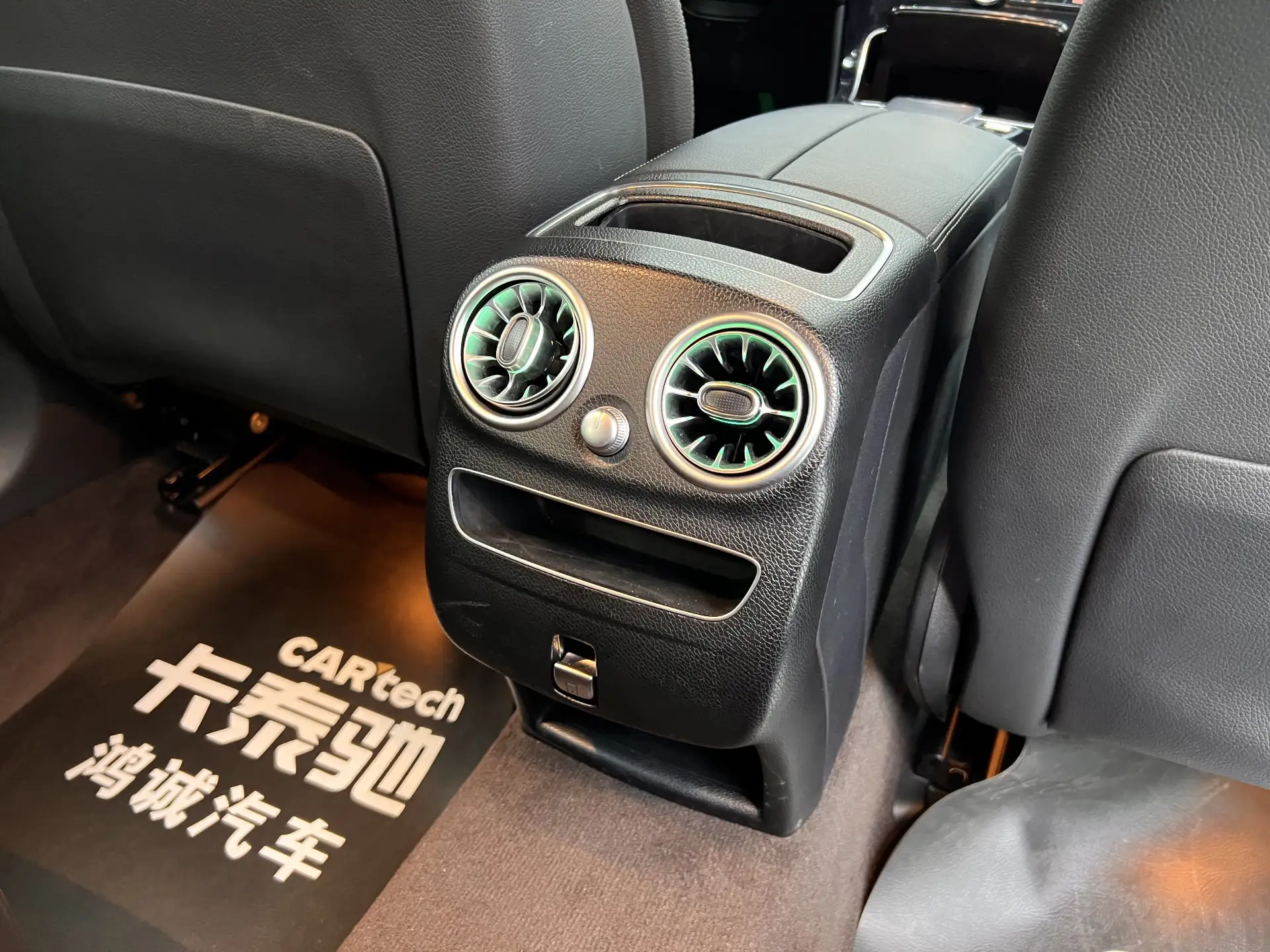 Mercedes-Benz GLC 260 L, 2022 24