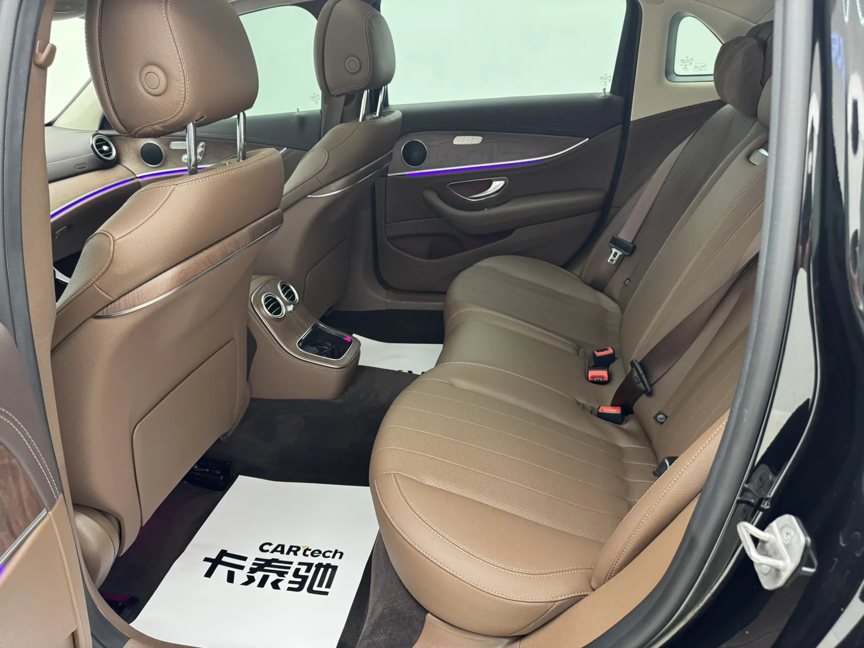 Mercedes-Benz E 260 L, 2021 15
