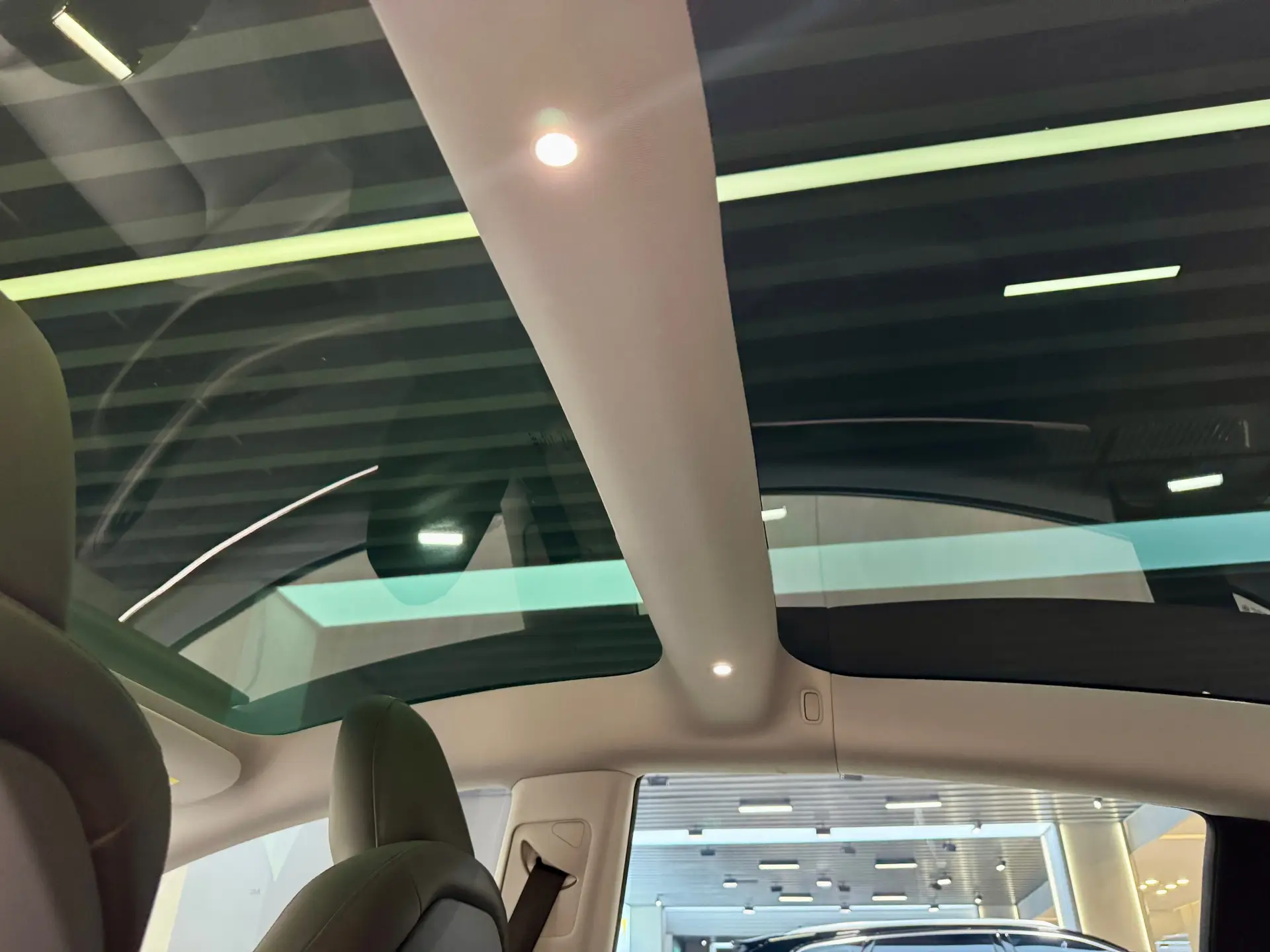 Tesla Model 3, 2024 20