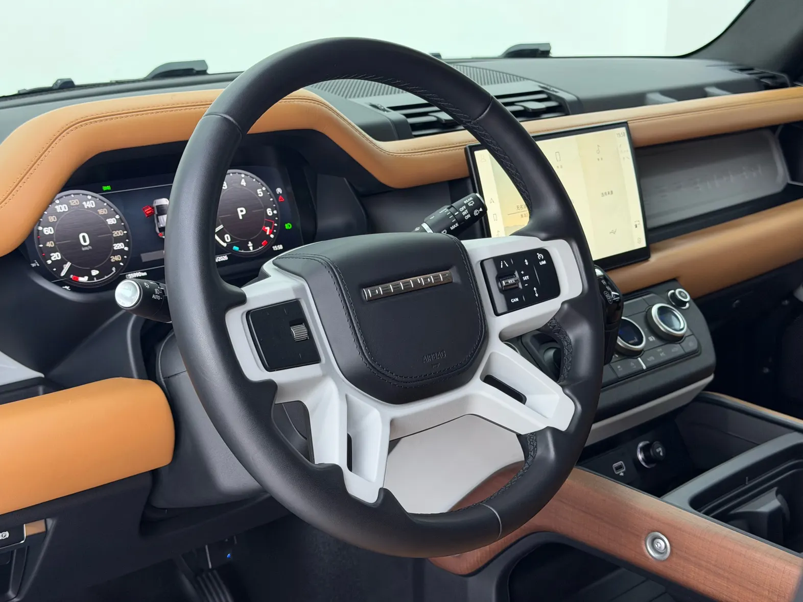Land Rover Defender, 2023 10