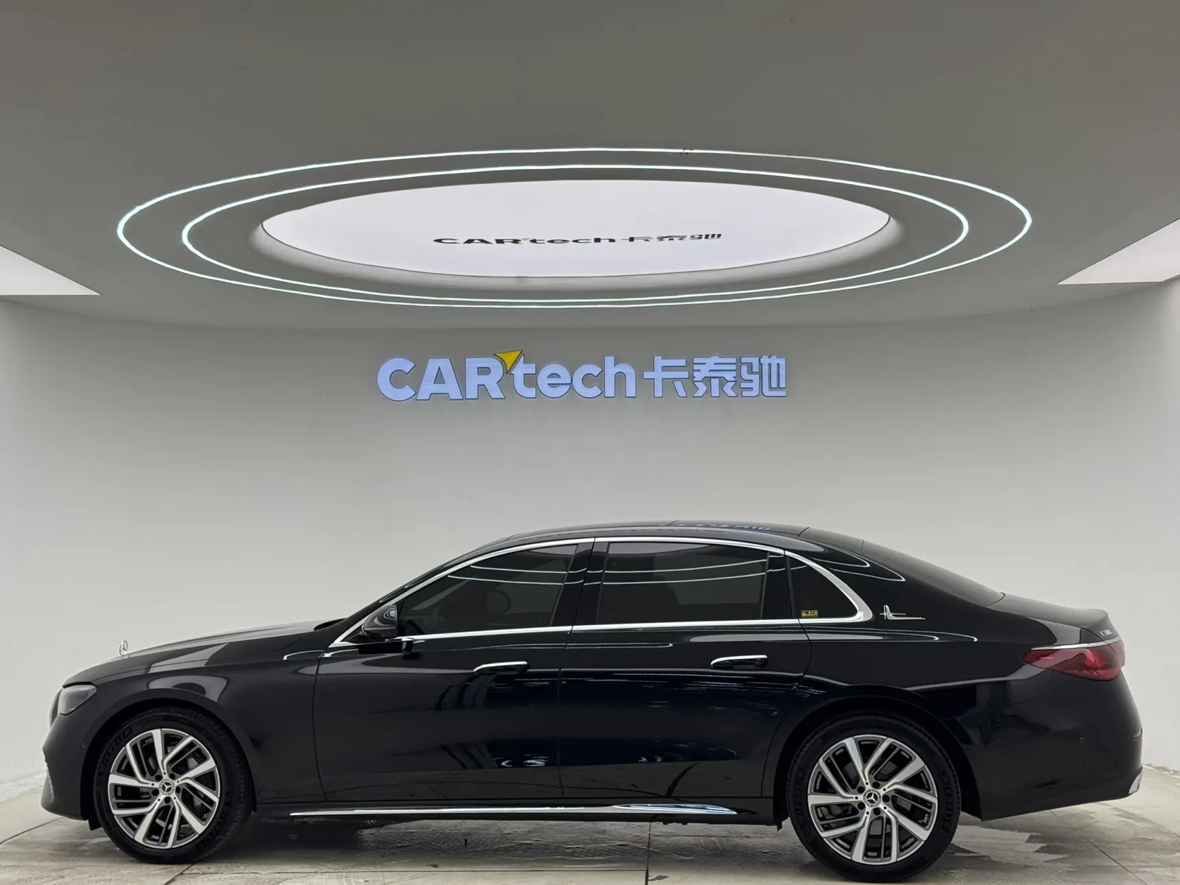 Mercedes-Benz E 300 L, 2025 8