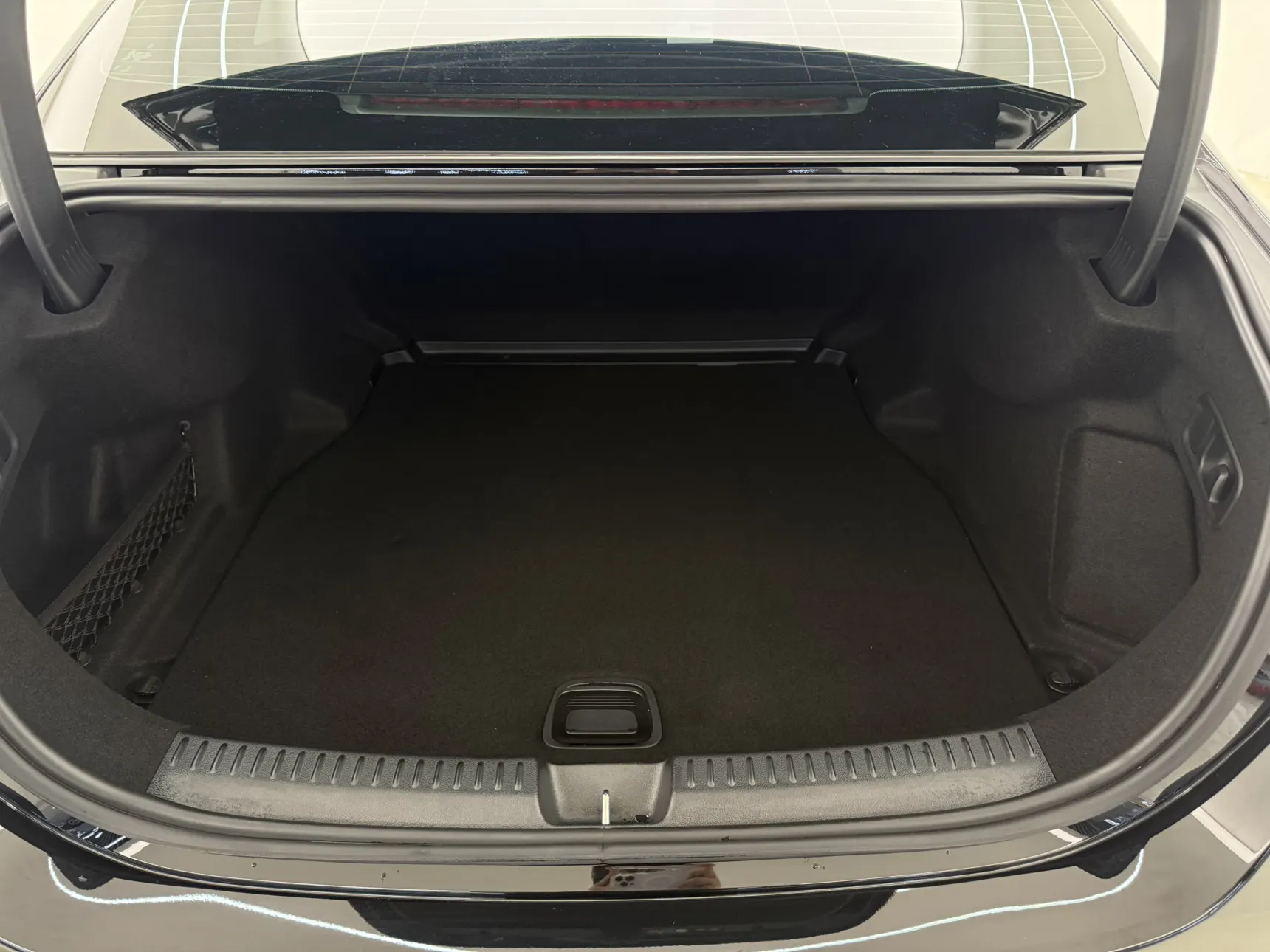 Mercedes-Benz E 300 L, 2024 10
