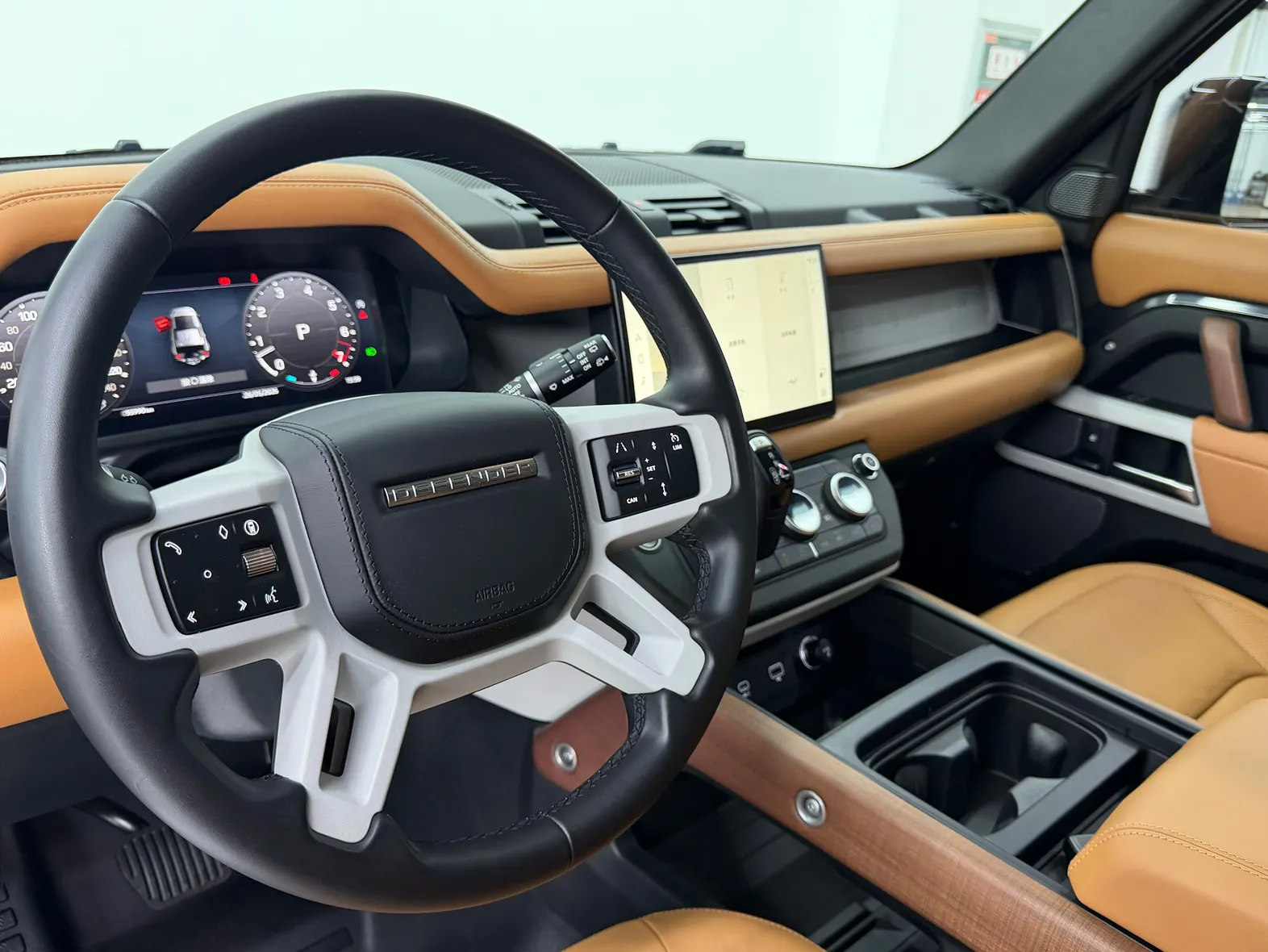 Land Rover Defender, 2023 19