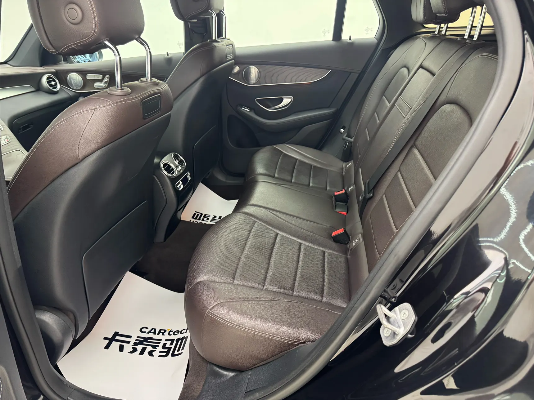 Mercedes-Benz GLC 300 4MATIC, 2017 13