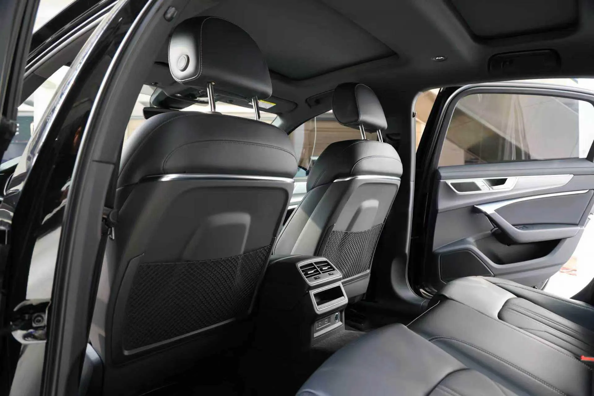 Audi A6L 40 TFSI, 2025 13
