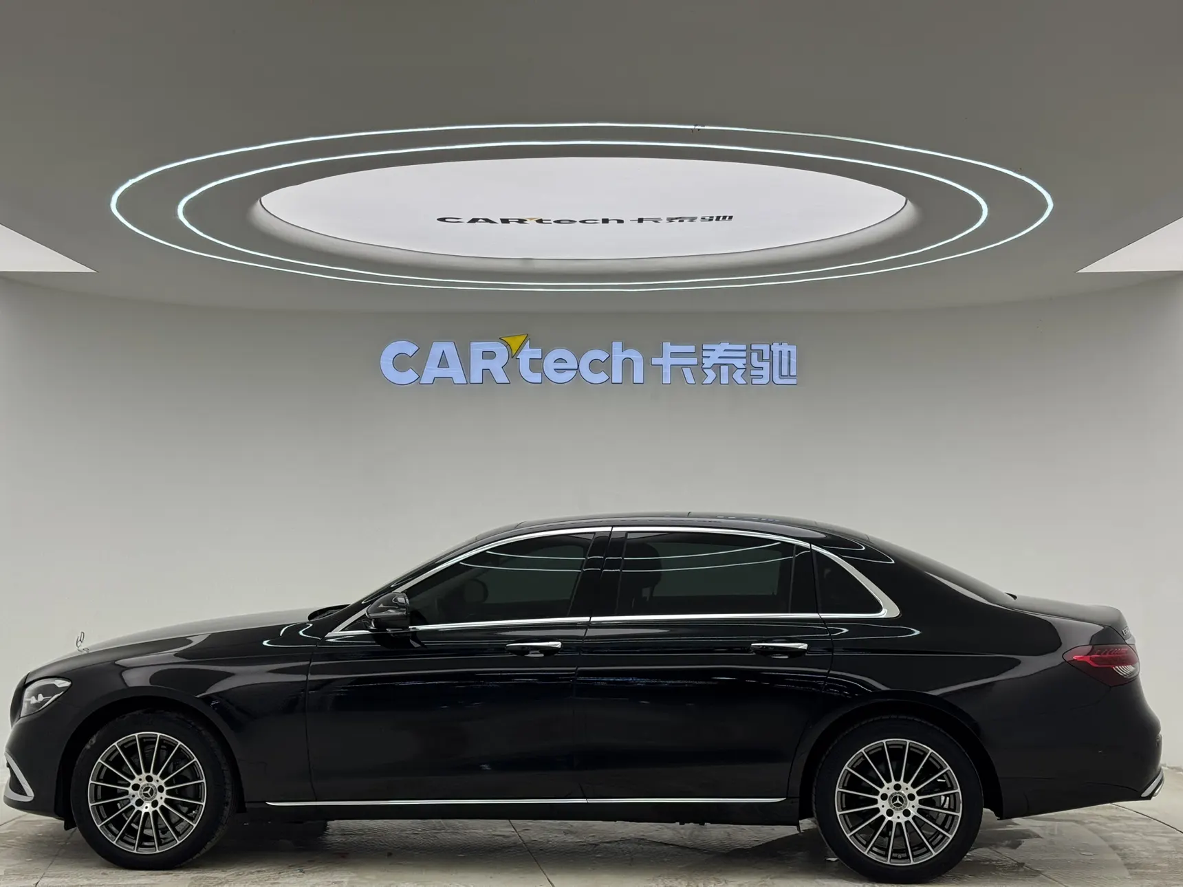Mercedes-Benz E 260 L, 2021 8
