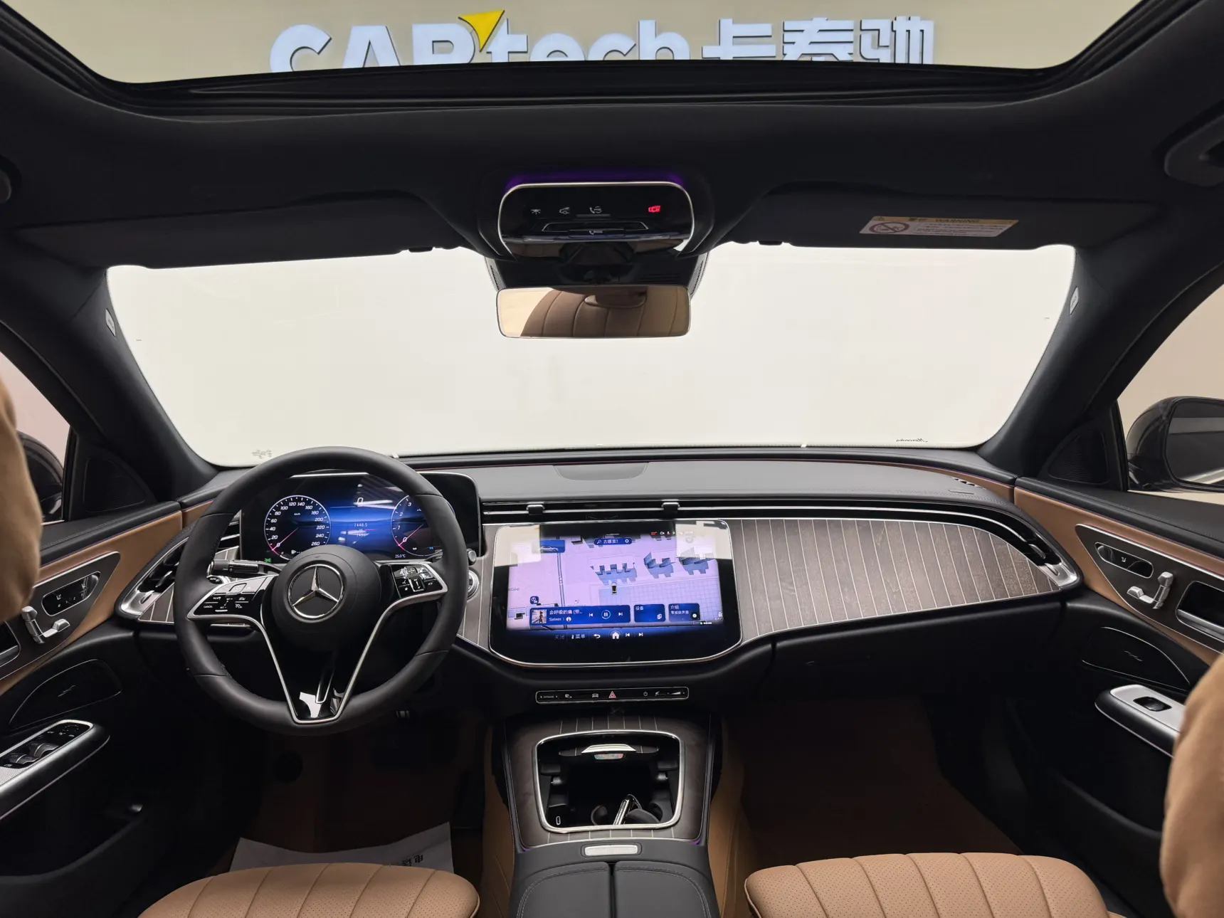 Mercedes-Benz E 300 L, 2025 11