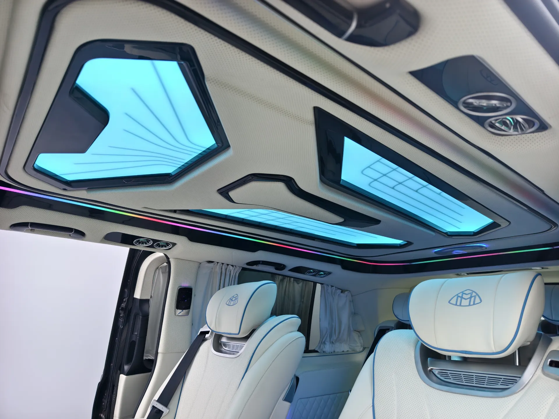 Mercedes-Benz Vito, 2023 25