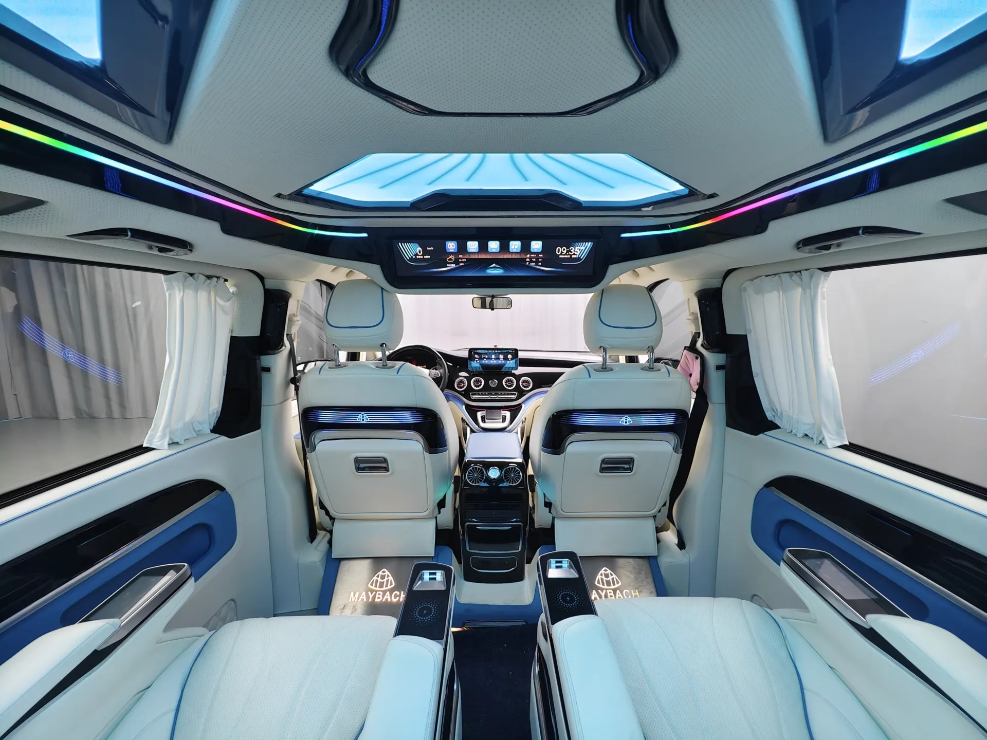 Mercedes-Benz Vito, 2023 28