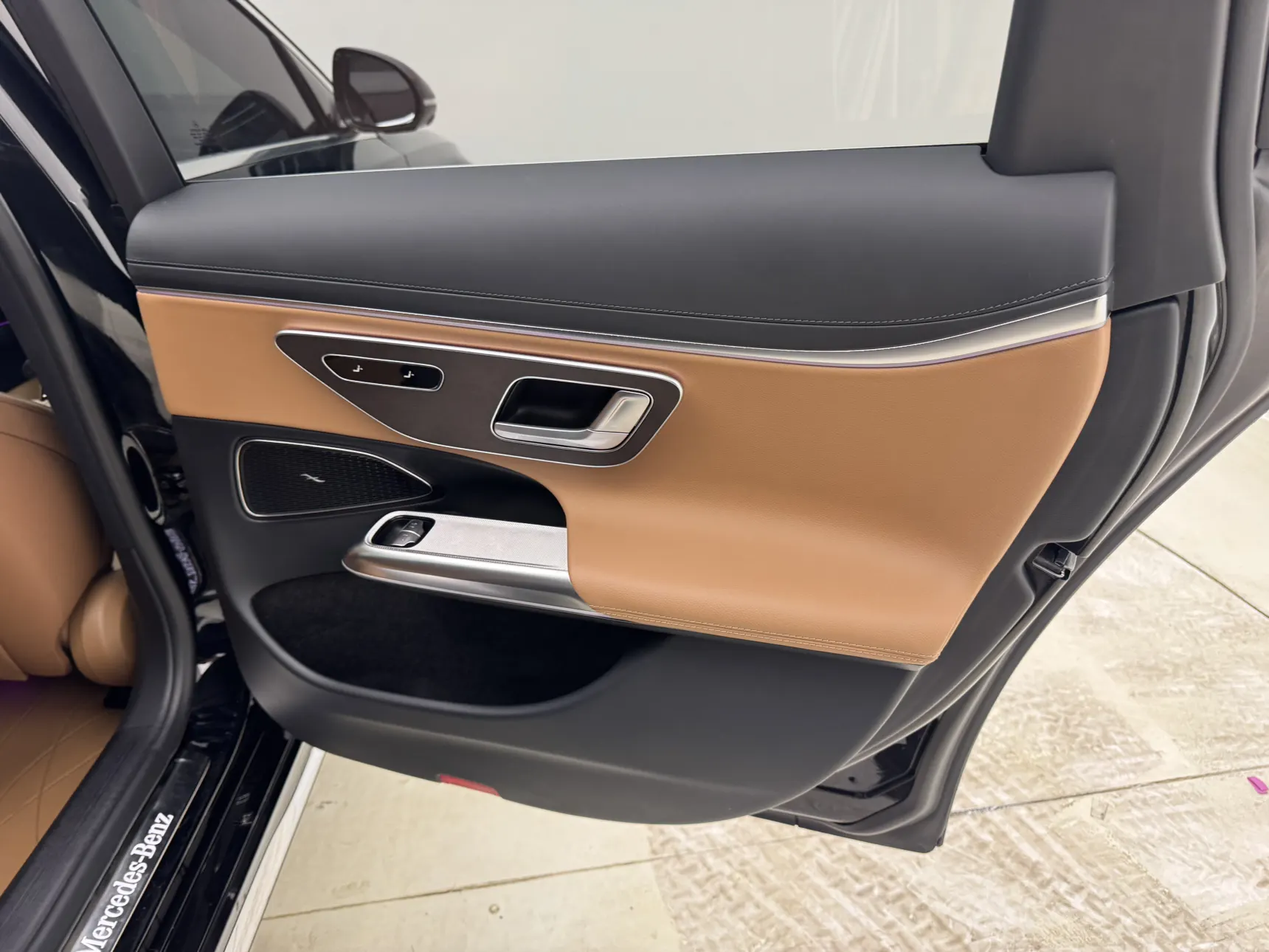 Mercedes-Benz E 300 L, 2025 18