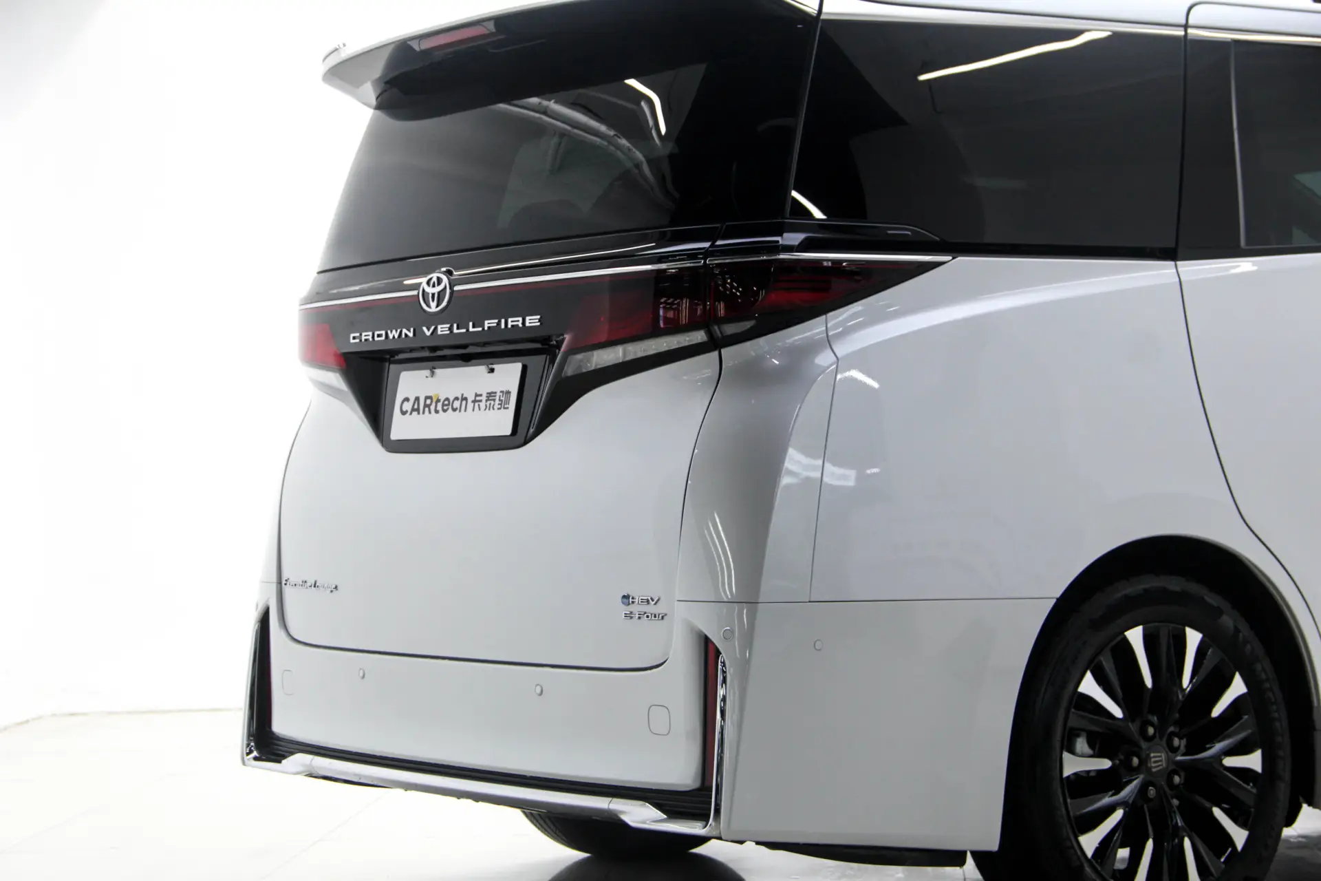 Toyota Vellfire, 2024 12