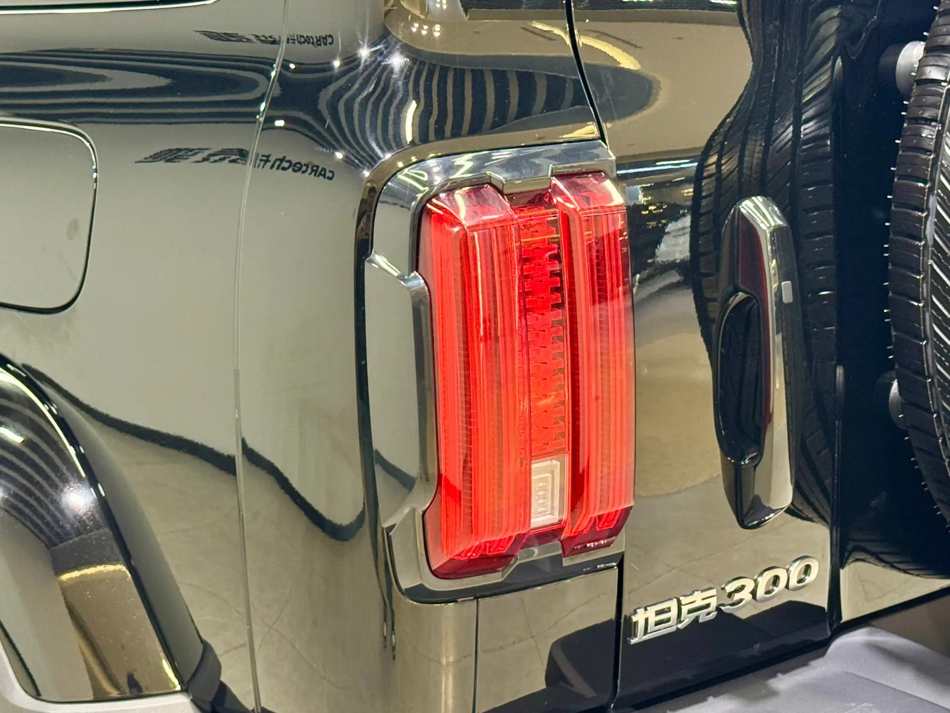 Tank 300, 2022 4