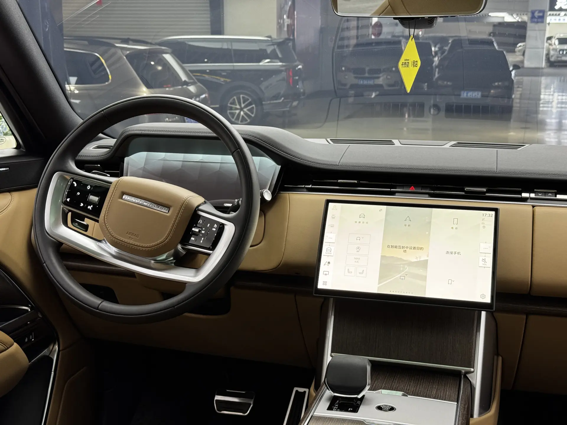 Land Rover Range Rover, 2024 25