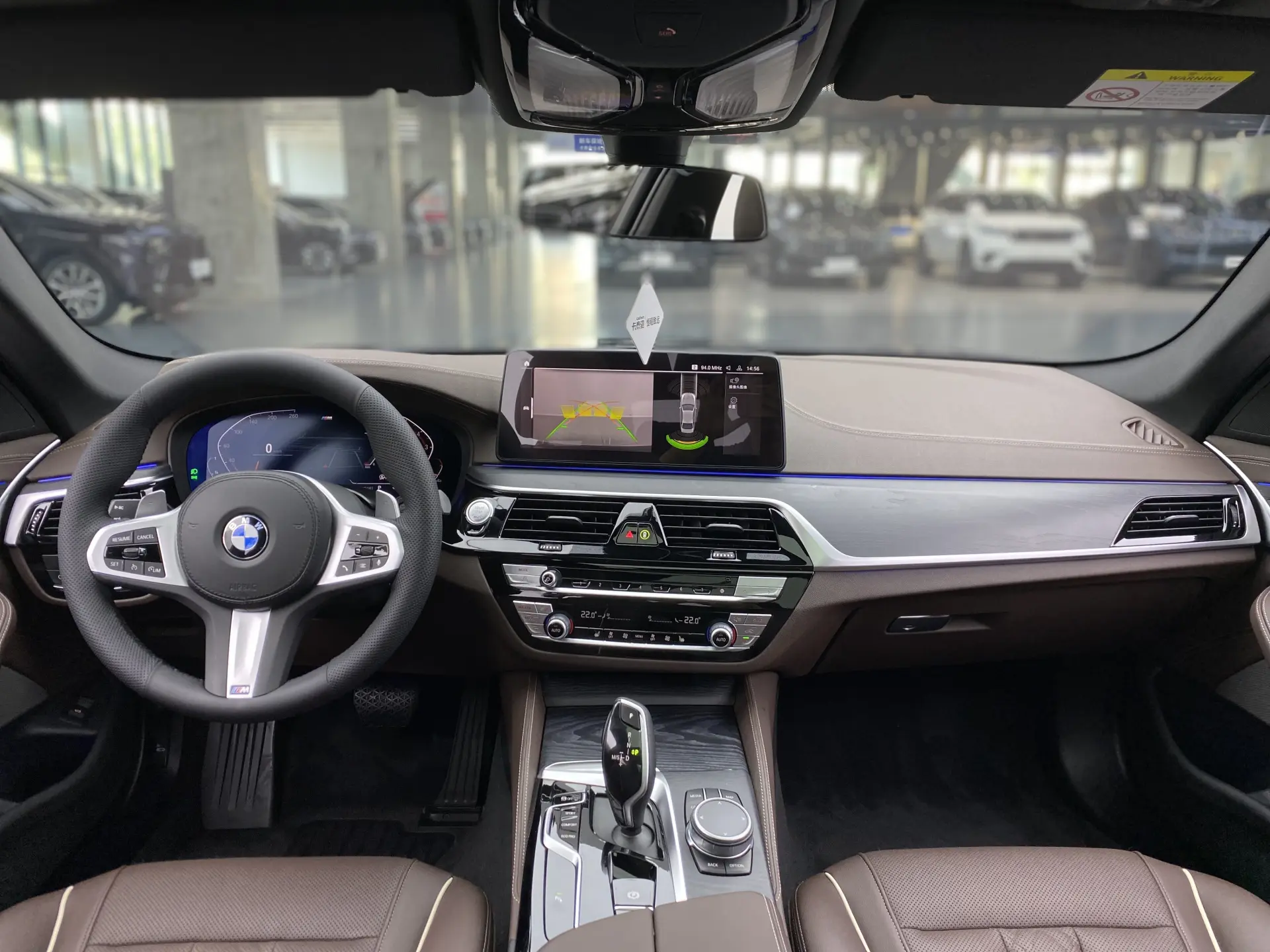 BMW 530Li, 2022 12
