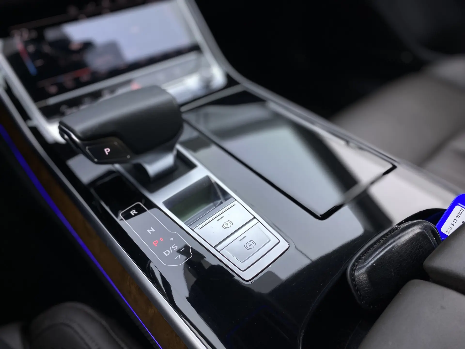 Audi A8L 50 TFSI, 2020 20