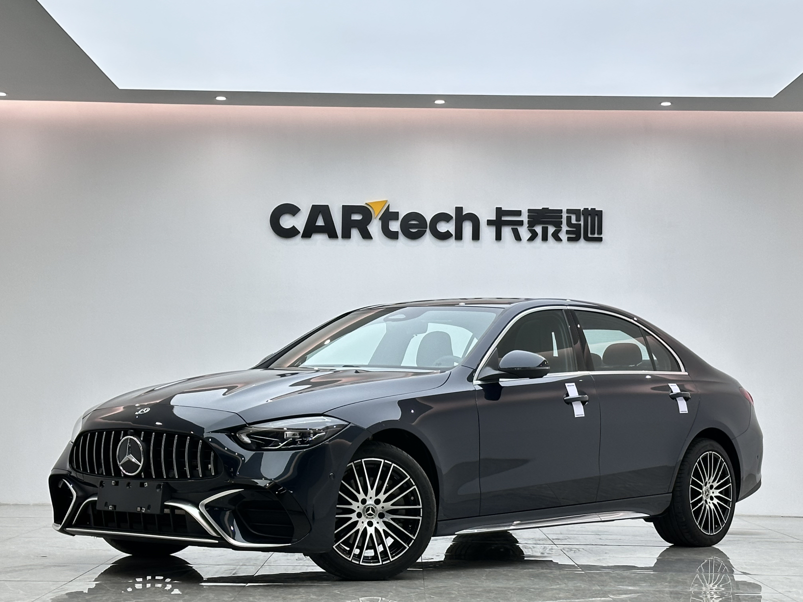 奔驰C级2024款 改款二 C 260 L 运动版