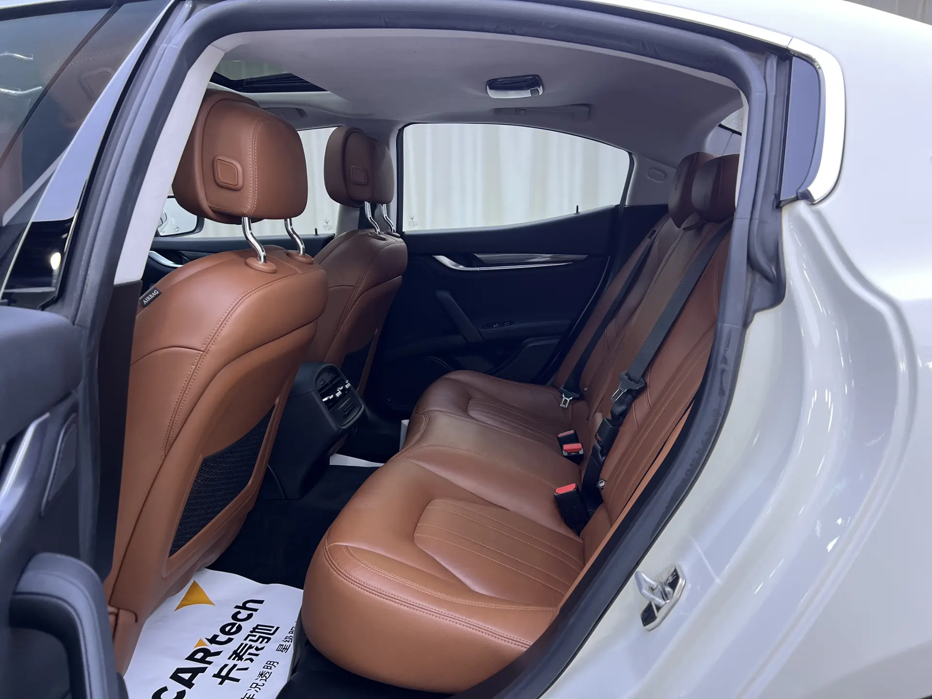 Maserati Ghibli, 2016 10