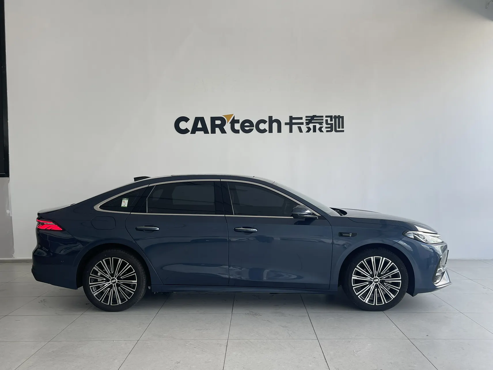 Geely Galaxy A7, 2025 4