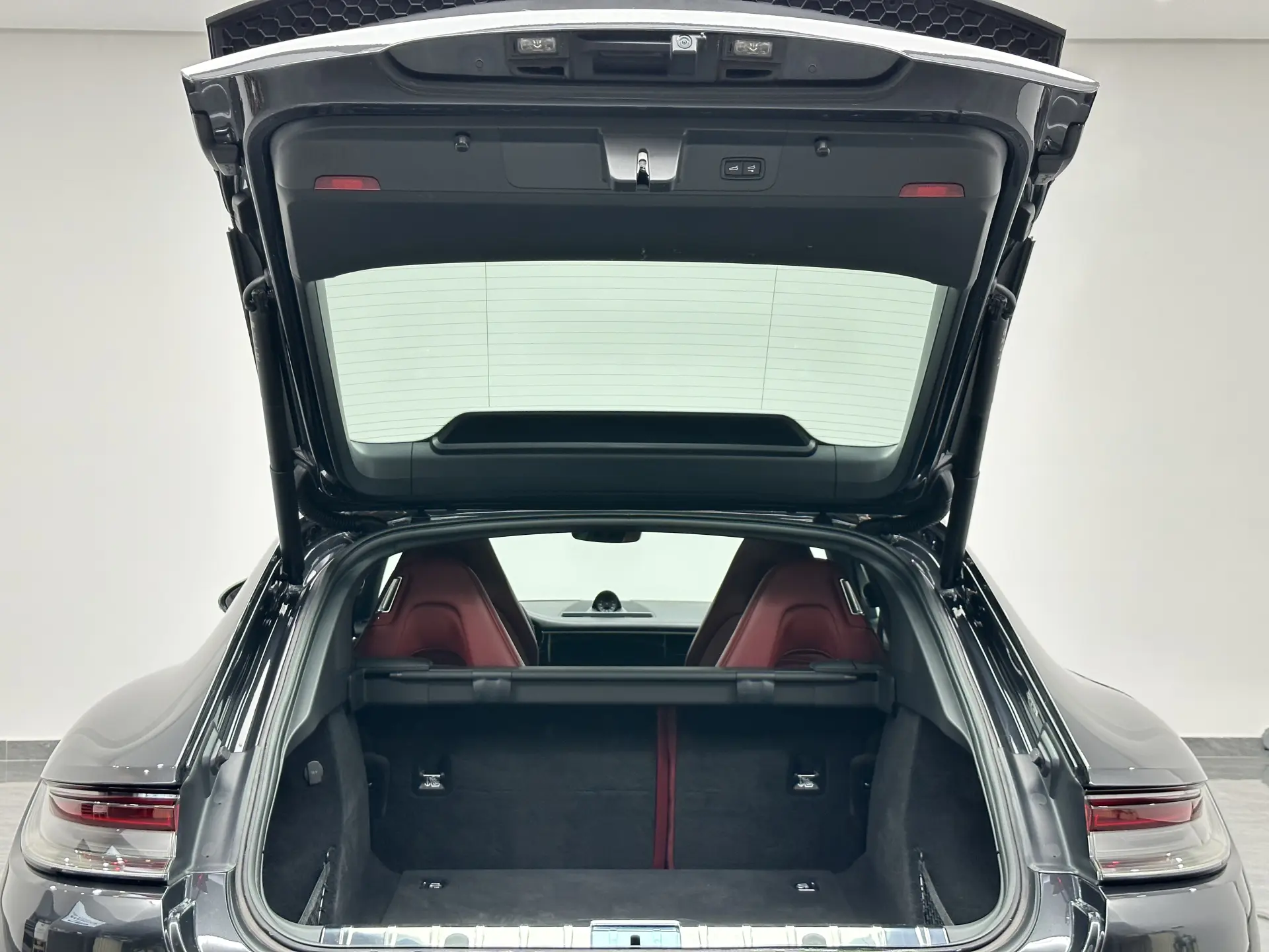 Porsche Panamera, 2023 39