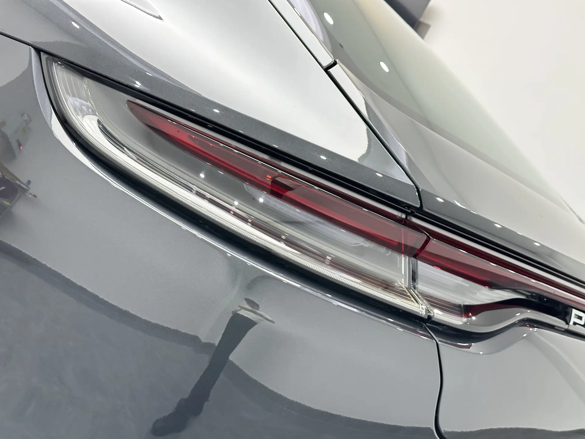 Porsche Panamera, 2023 28