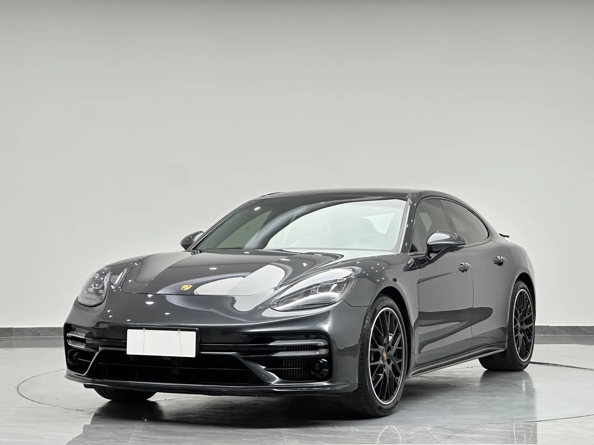 Porsche Panamera, 2023 9