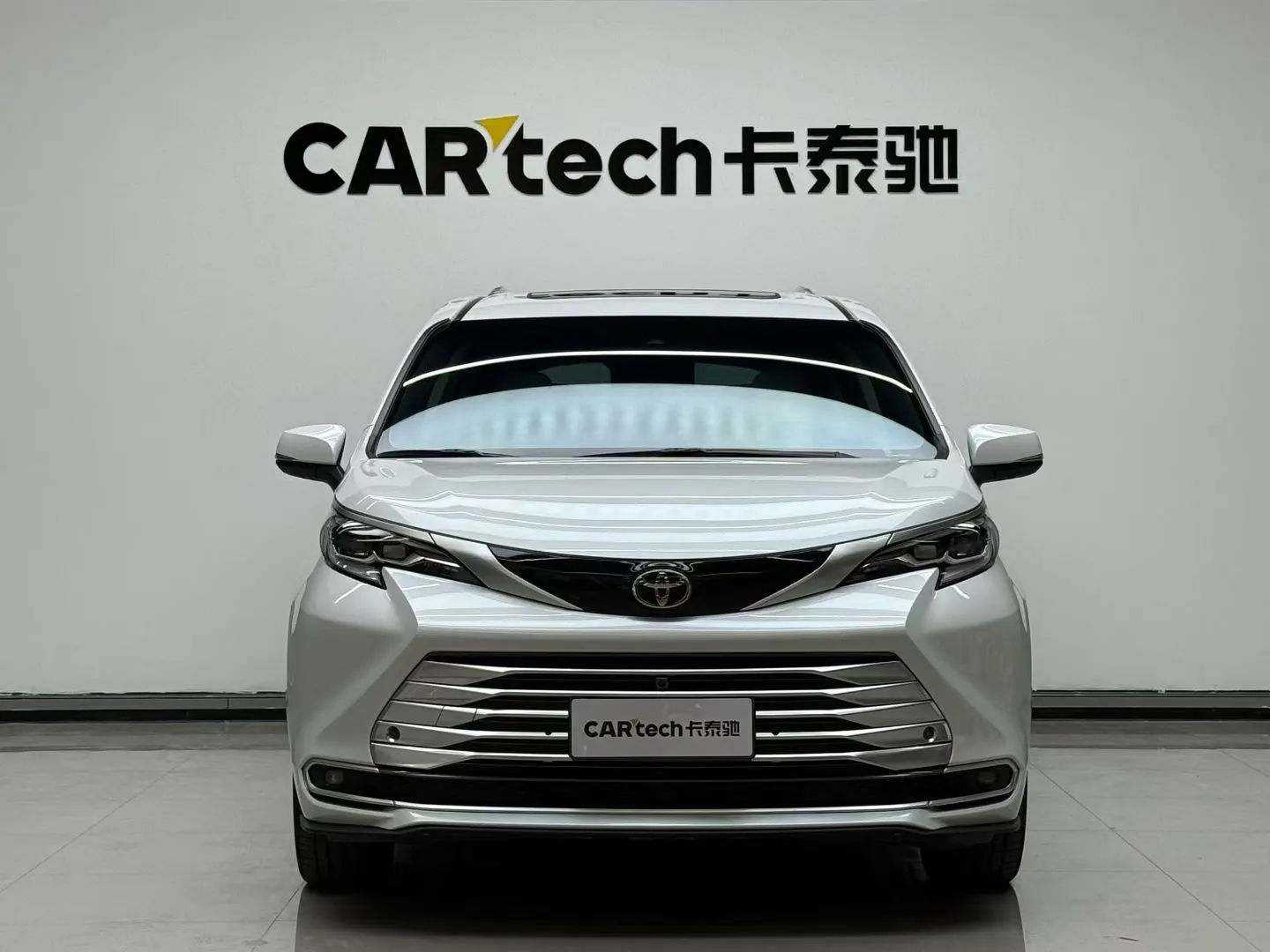 Toyota Sienna, 2024 2
