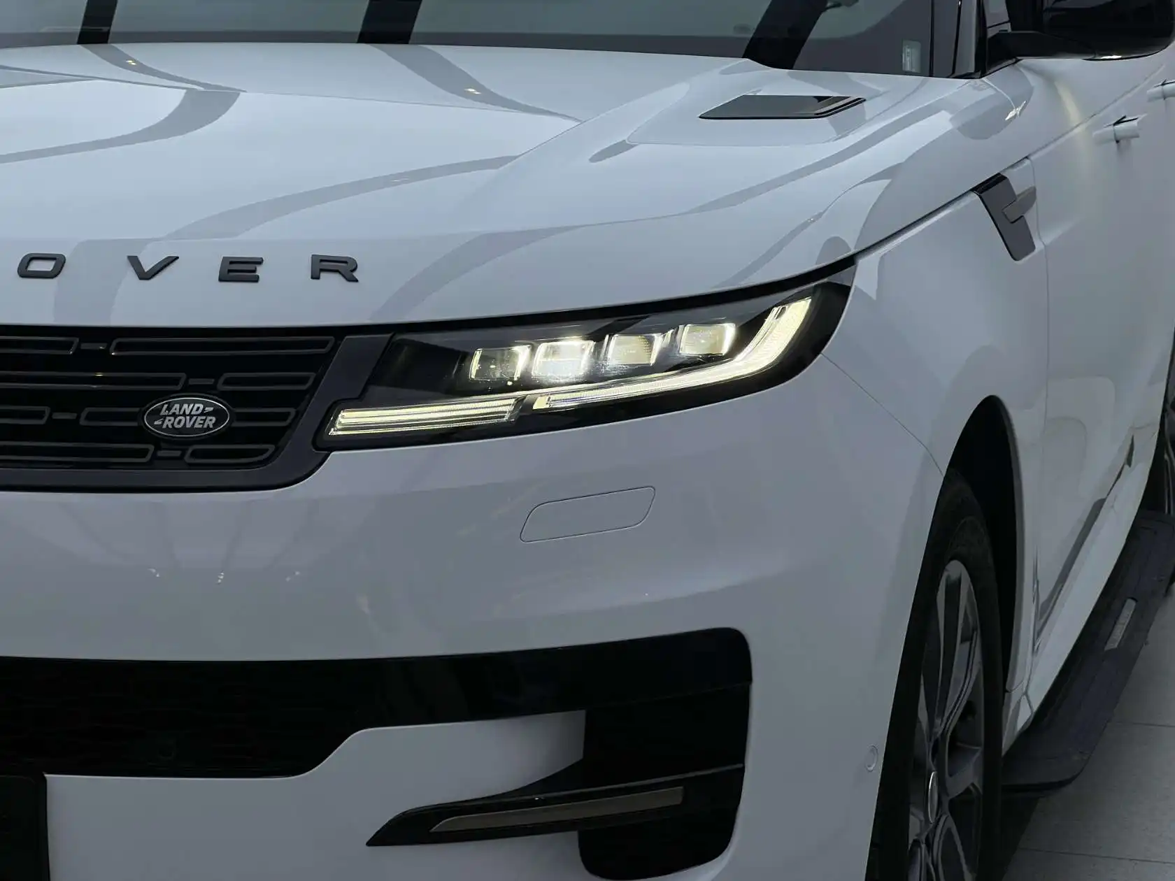 Land Rover Range Rover Sport, 2023 все фото